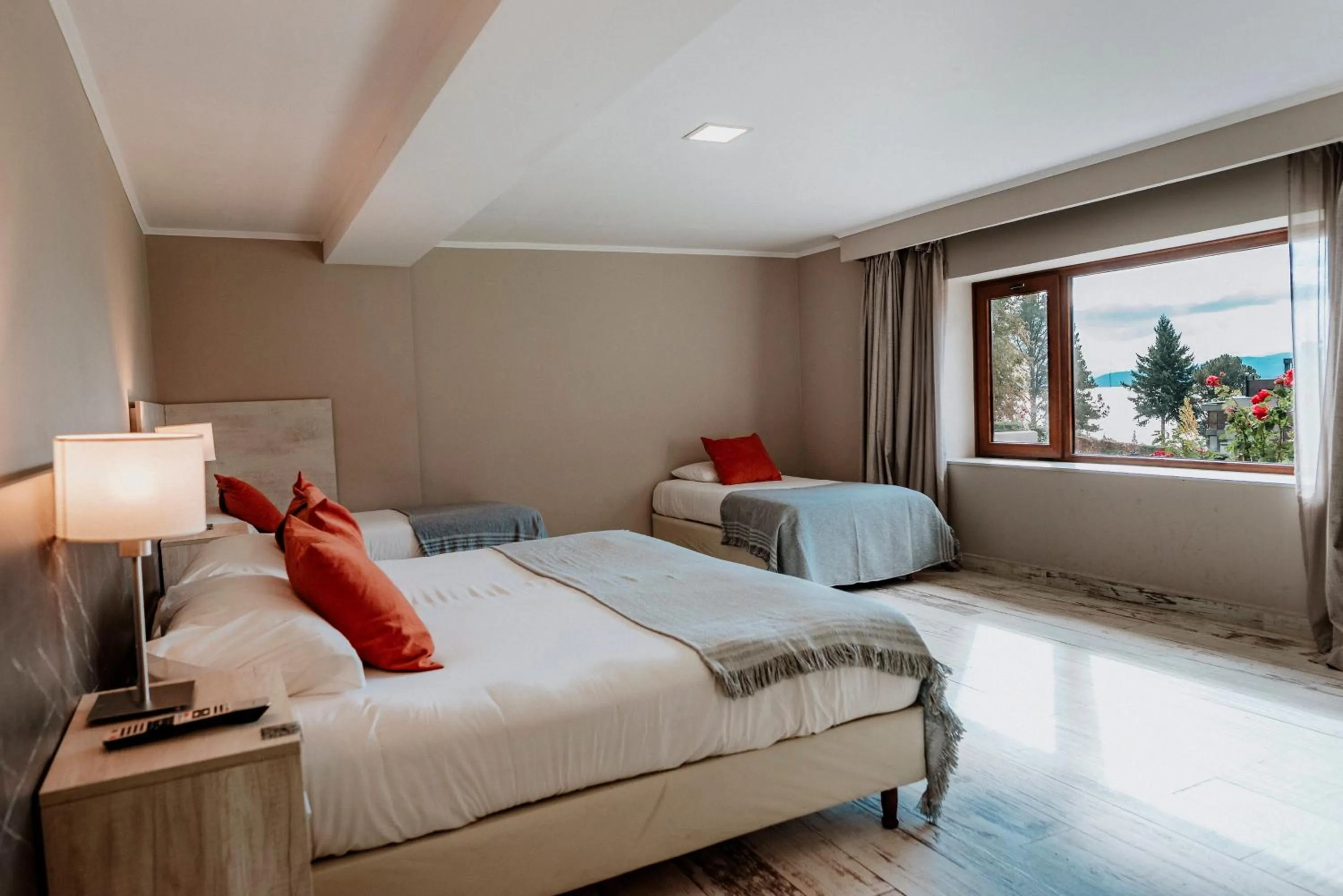 View (from property/room), Bed in Basia Hotel & Sushi