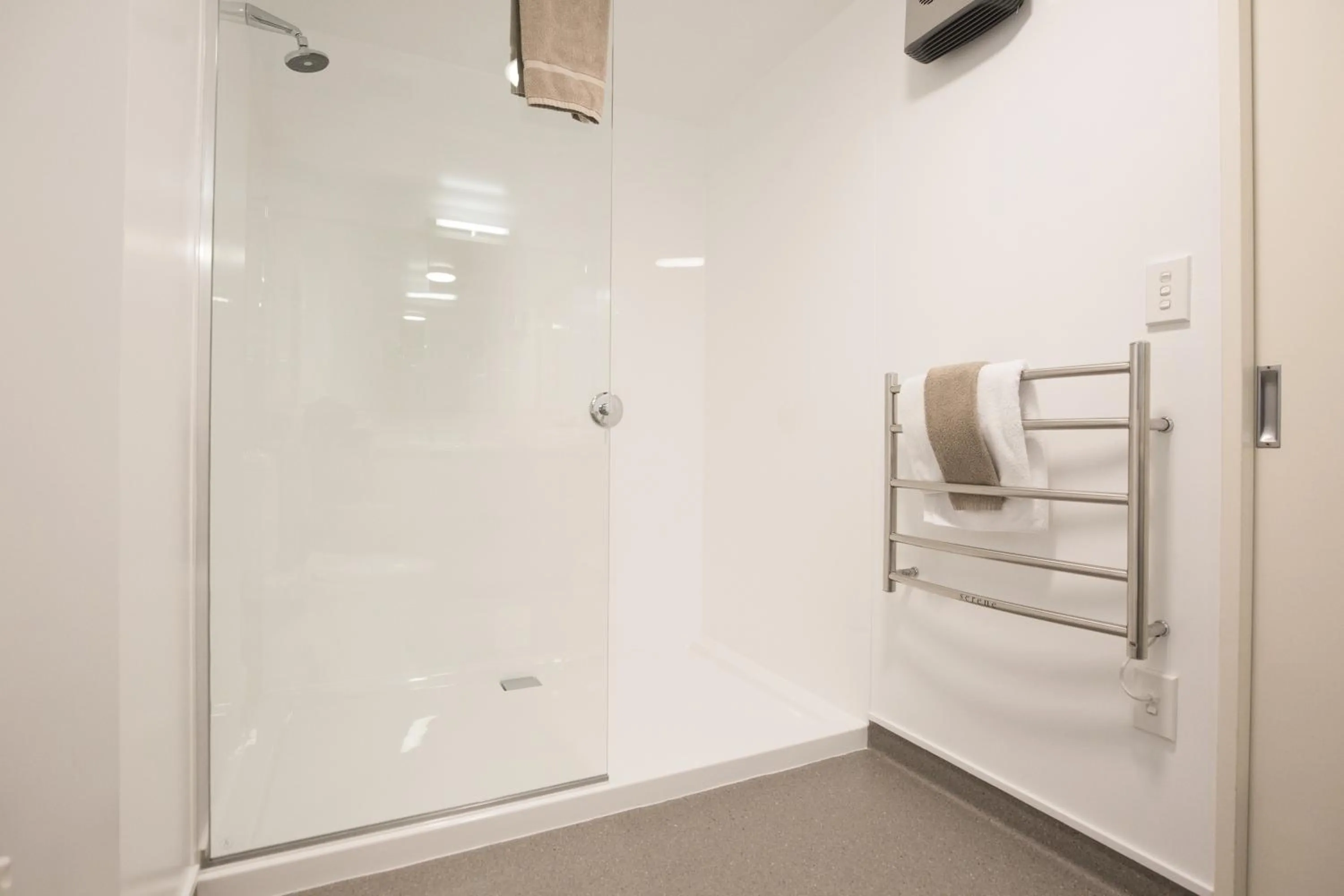 Shower in Bella Vista Queenstown