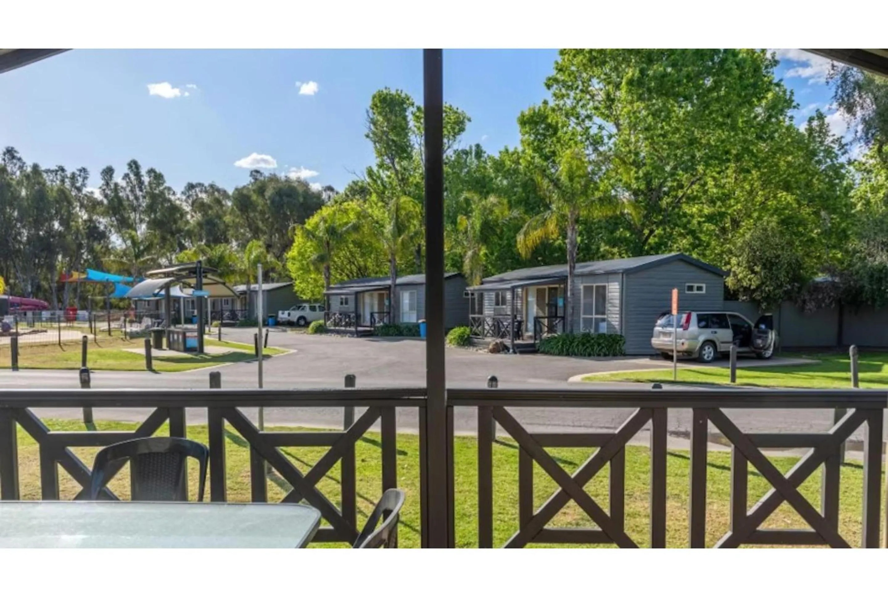 Patio in Discovery Parks - Maidens Inn Moama