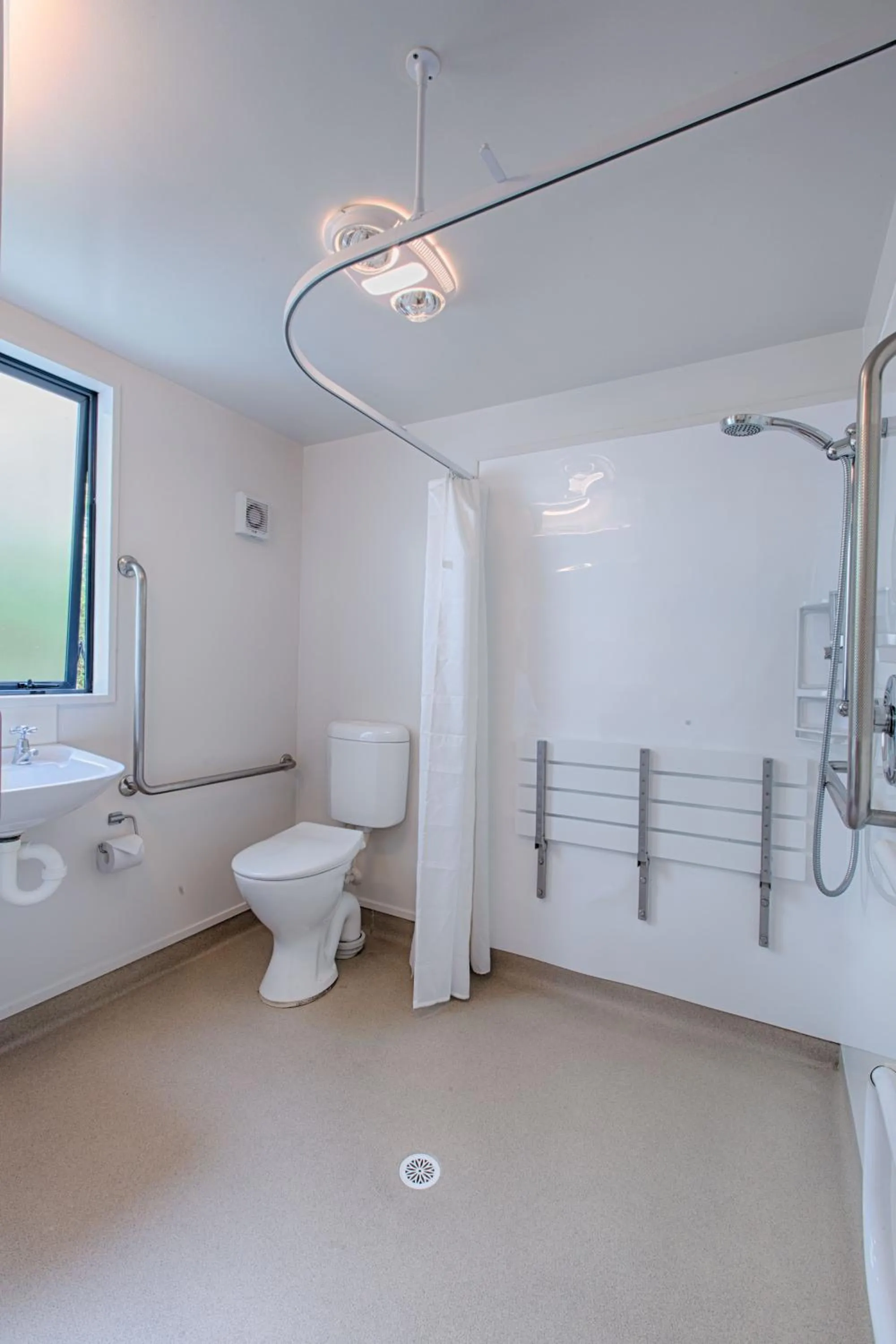 Shower in Bella Vista Motel Franz Josef Glacier