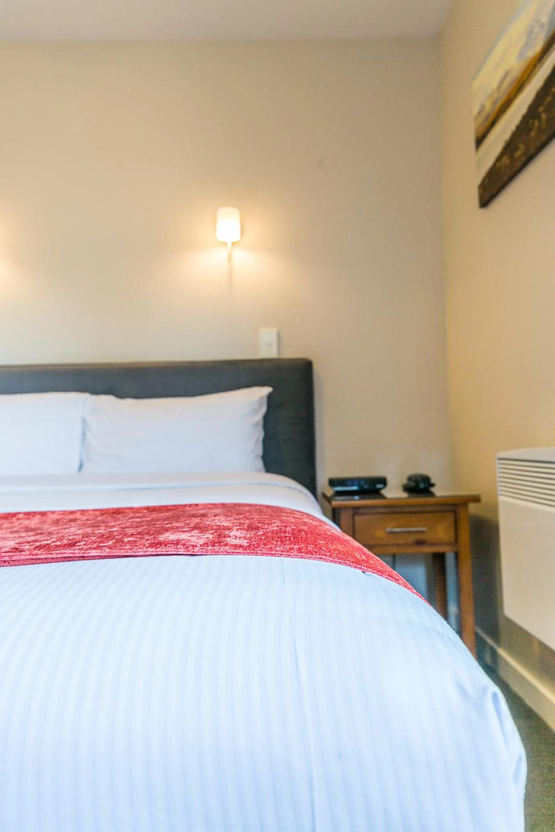 Photo of the whole room, Bed in Bella Vista Motel Franz Josef Glacier