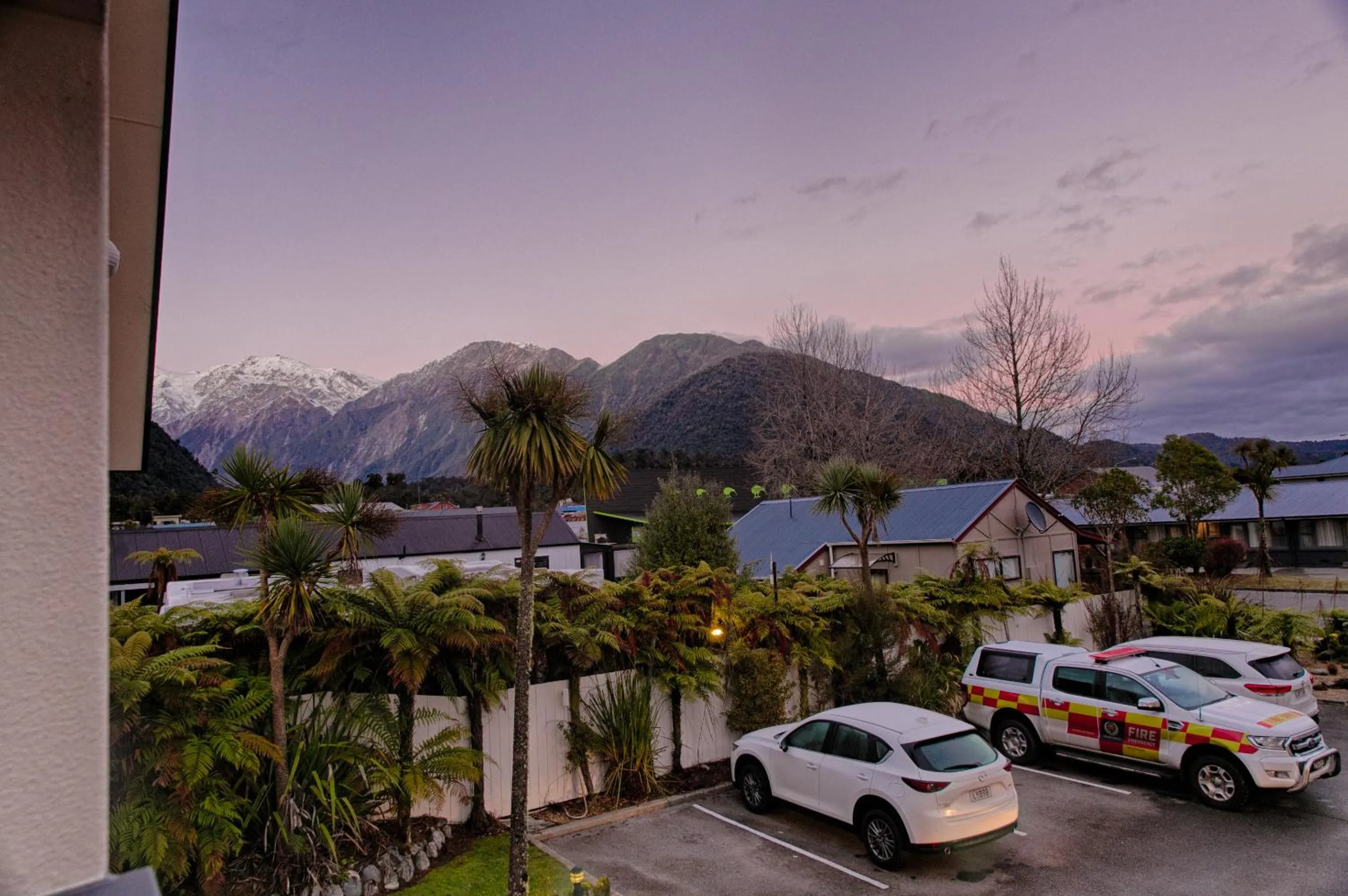 Mountain view in Bella Vista Motel Franz Josef Glacier