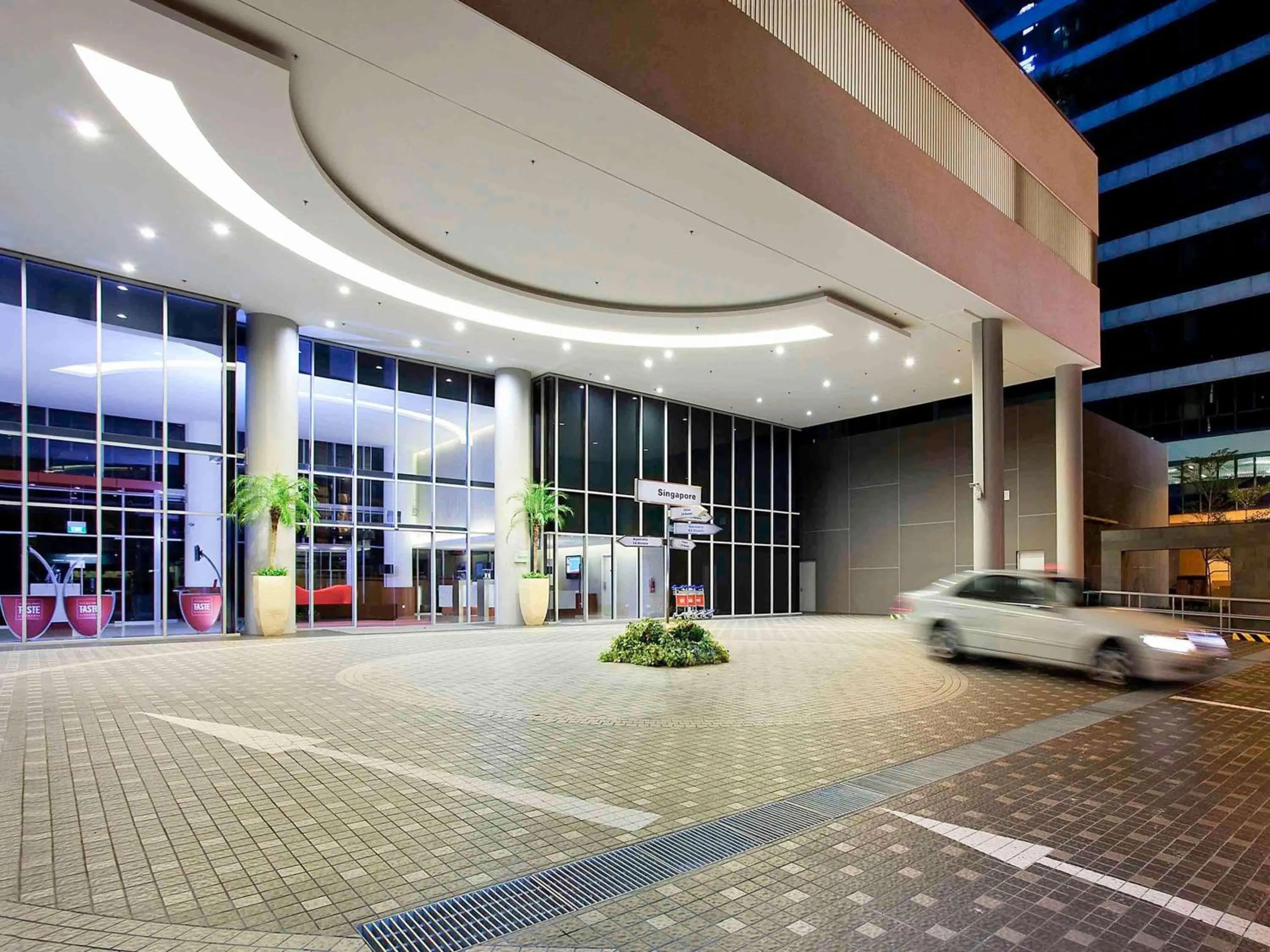 Property building in Ibis Singapore on Bencoolen - Newly Renovated