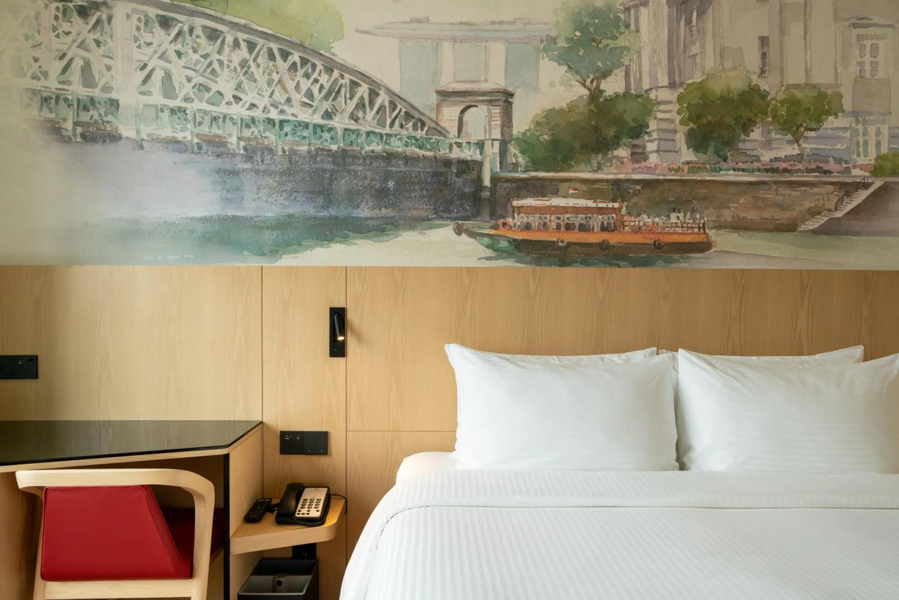 Bed in Ibis Singapore on Bencoolen - Newly Renovated