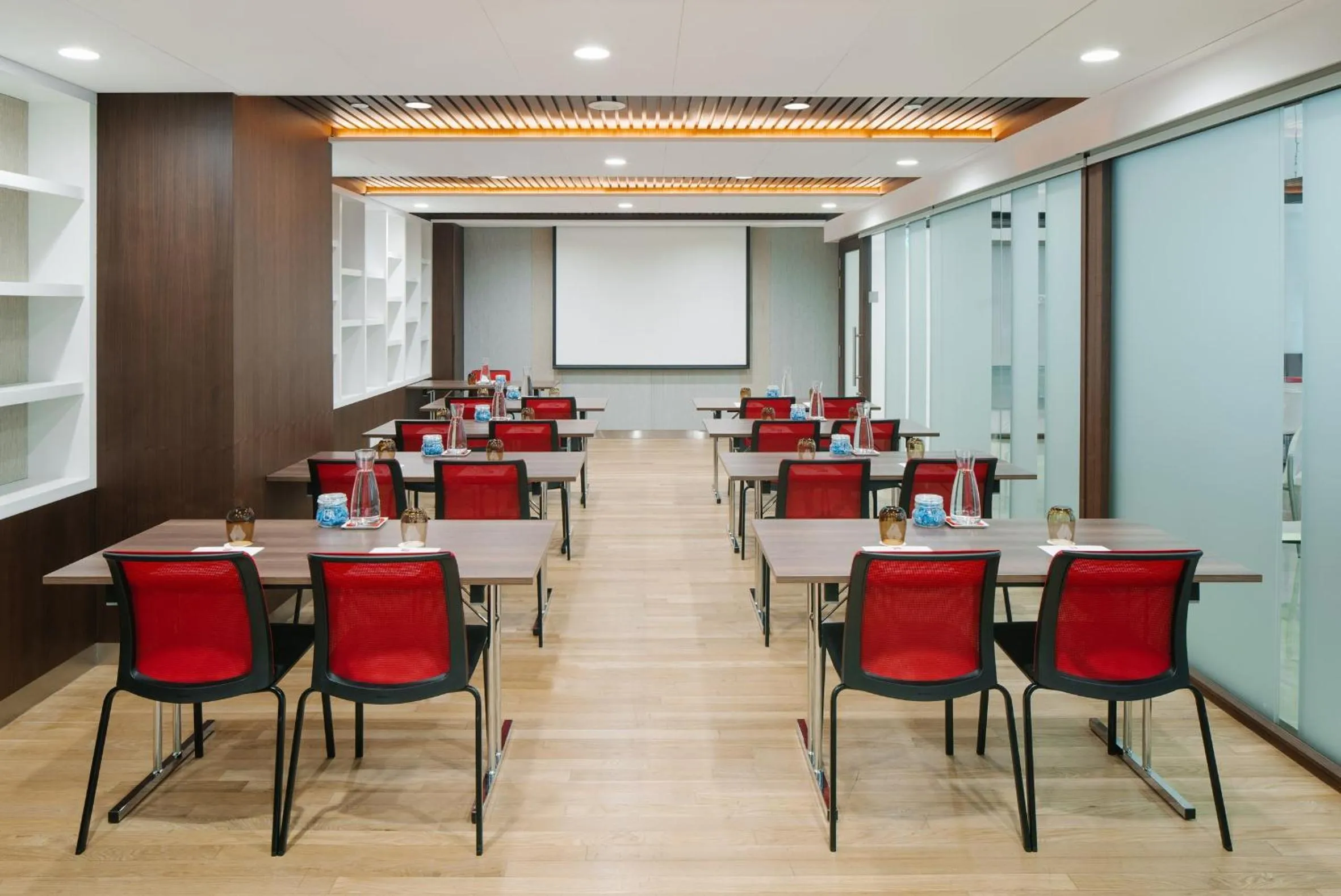 Meeting/conference room in Ibis Singapore on Bencoolen - Newly Renovated