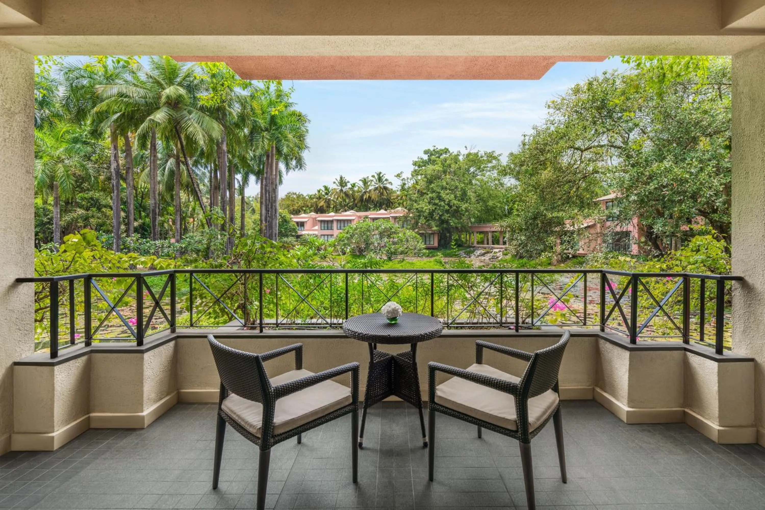 Photo of the whole room in The St. Regis Goa Resort