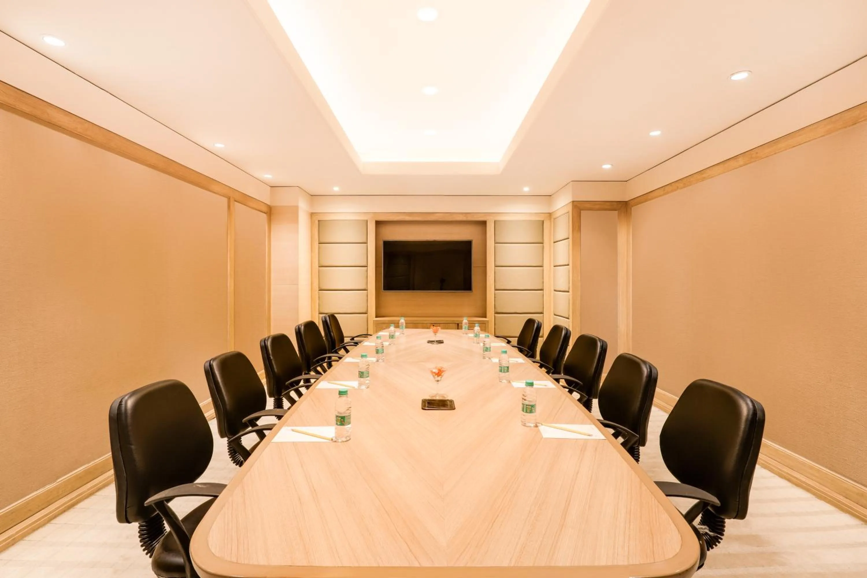 Meeting/conference room in Lemon Tree Premier 2, Sector 29 Gurugram