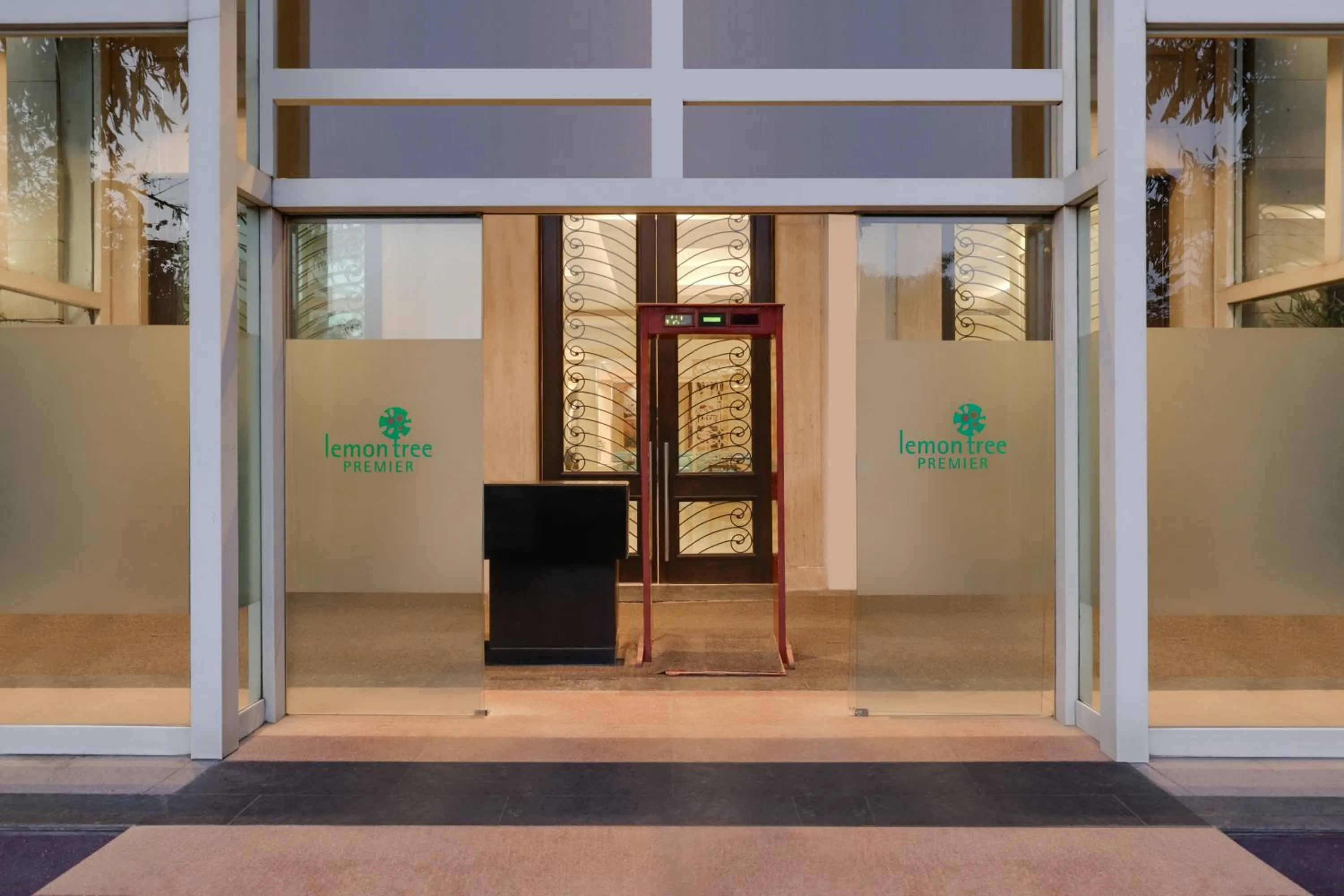 Lemon Tree Premier 2, Sector 29 Gurugram