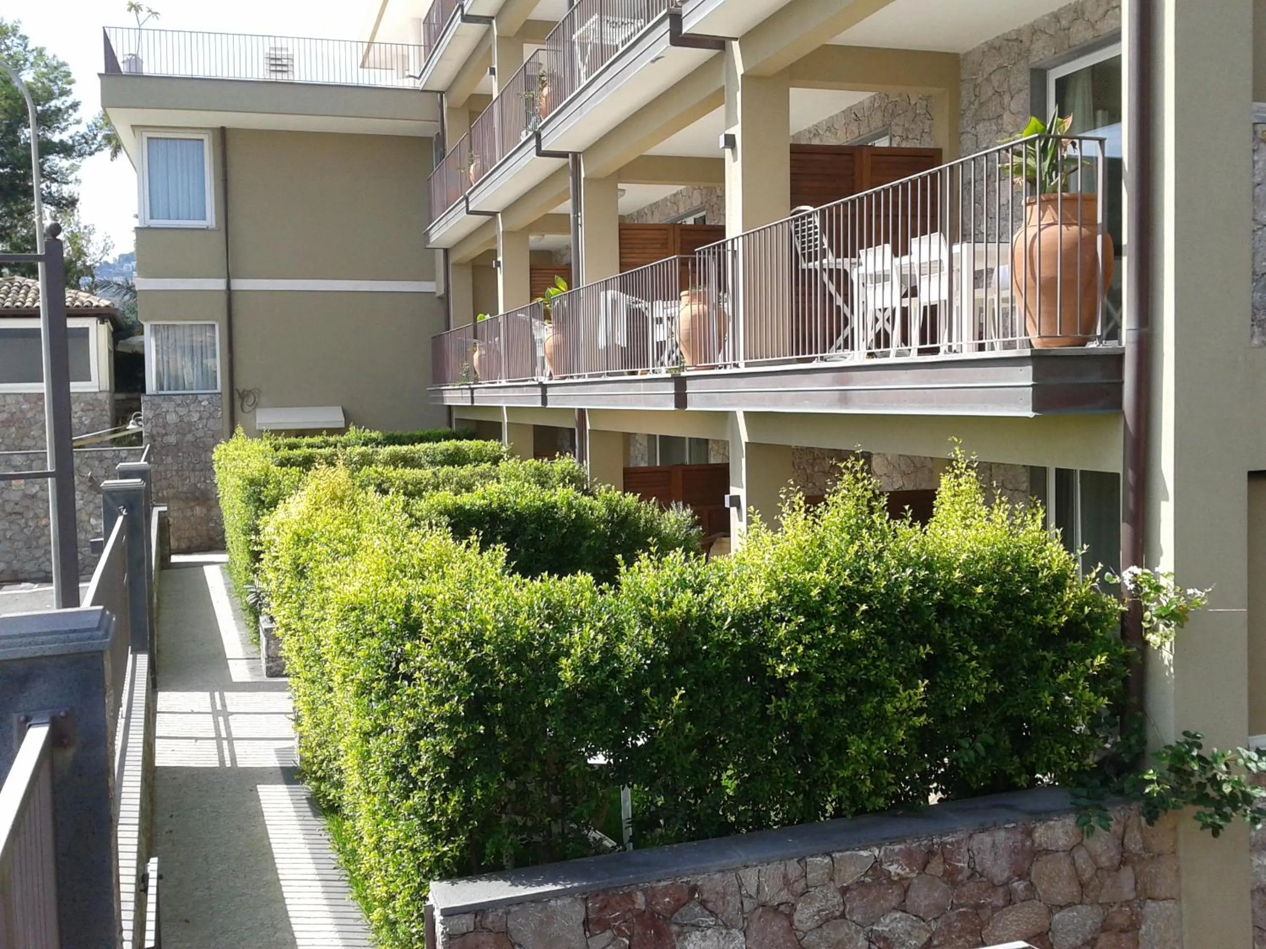 Property building in Taormina Villa Oasis Residence