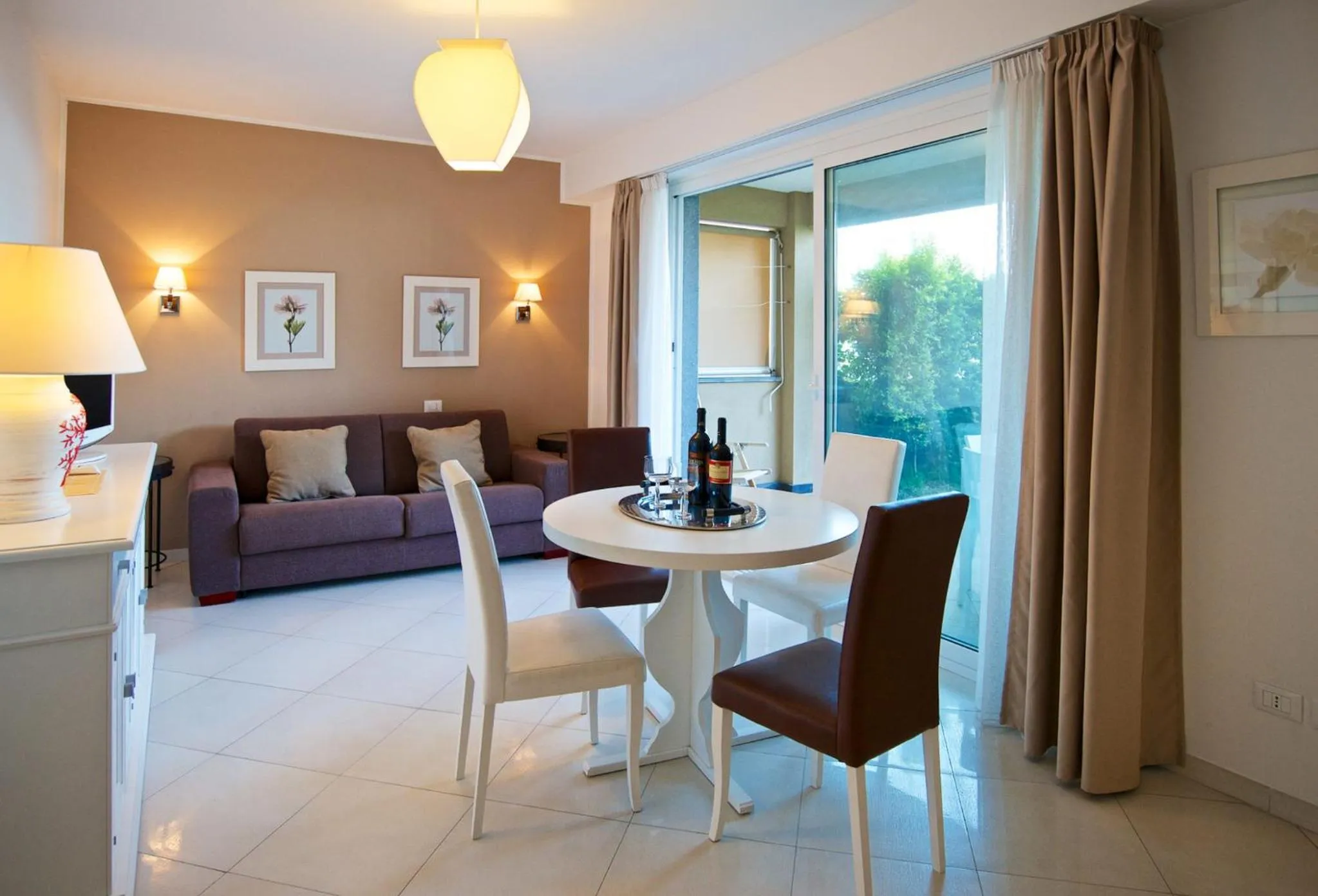 Food and drinks in Taormina Villa Oasis Residence