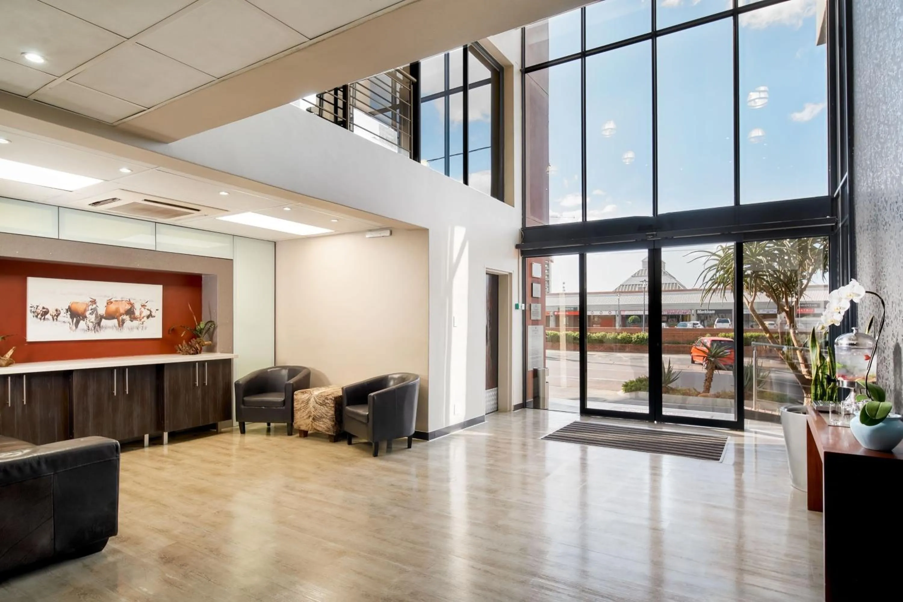 Lobby or reception in Protea Hotel by Marriott Pretoria Hatfield