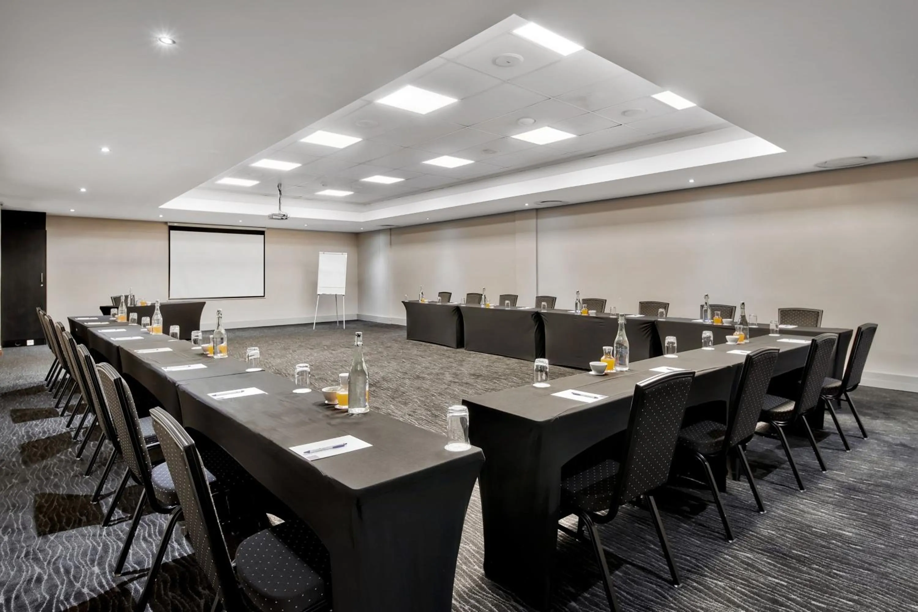 Meeting/conference room in Protea Hotel by Marriott Pretoria Hatfield