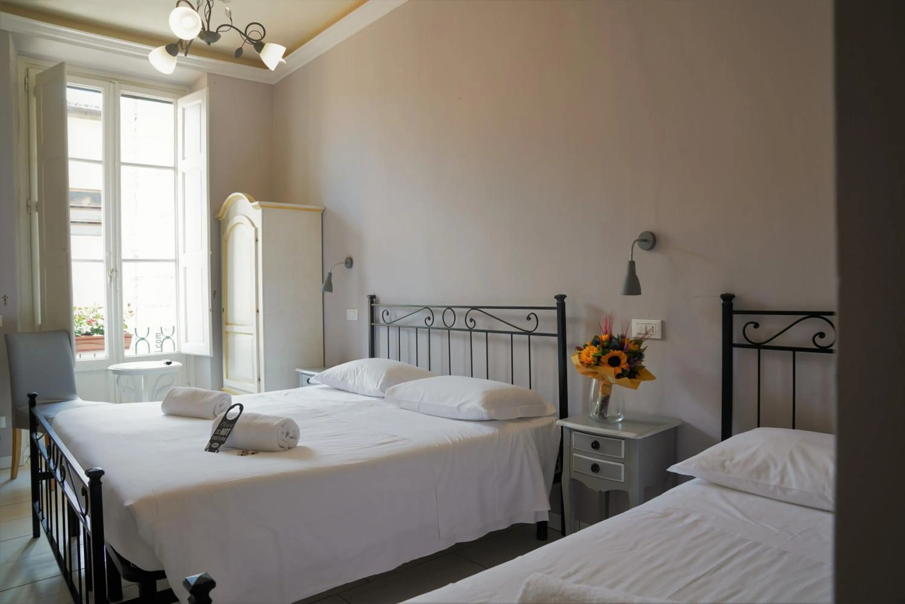 Bed in Affittacamere ALBA