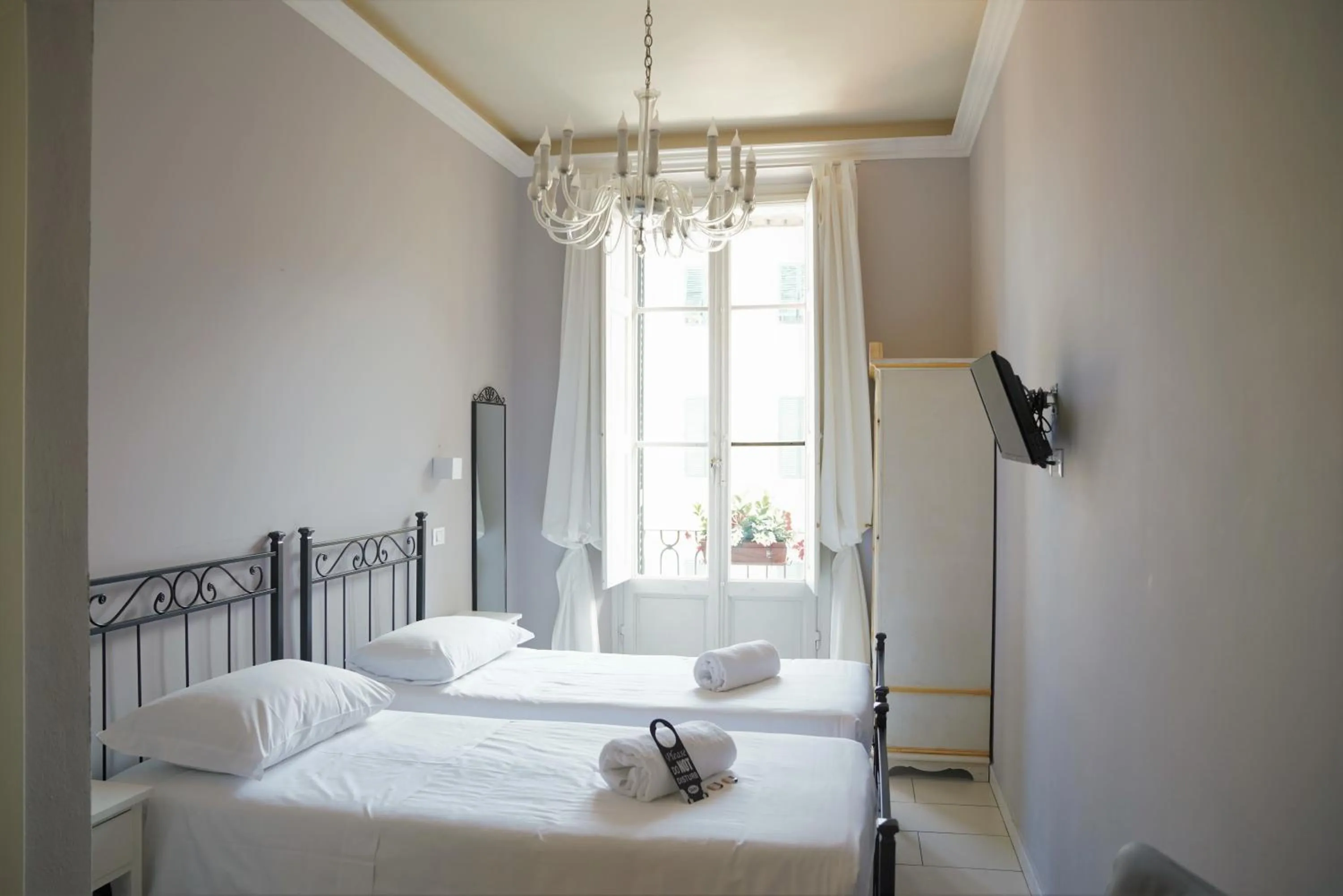 Bed in Affittacamere ALBA