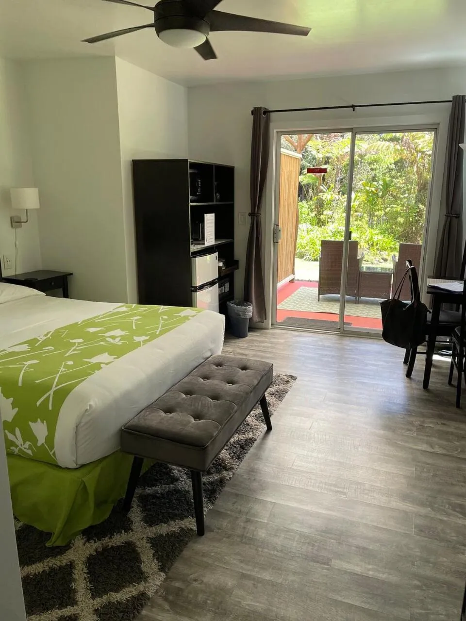 Bedroom, Bed in Hale 'Ohu Bed & Breakfast