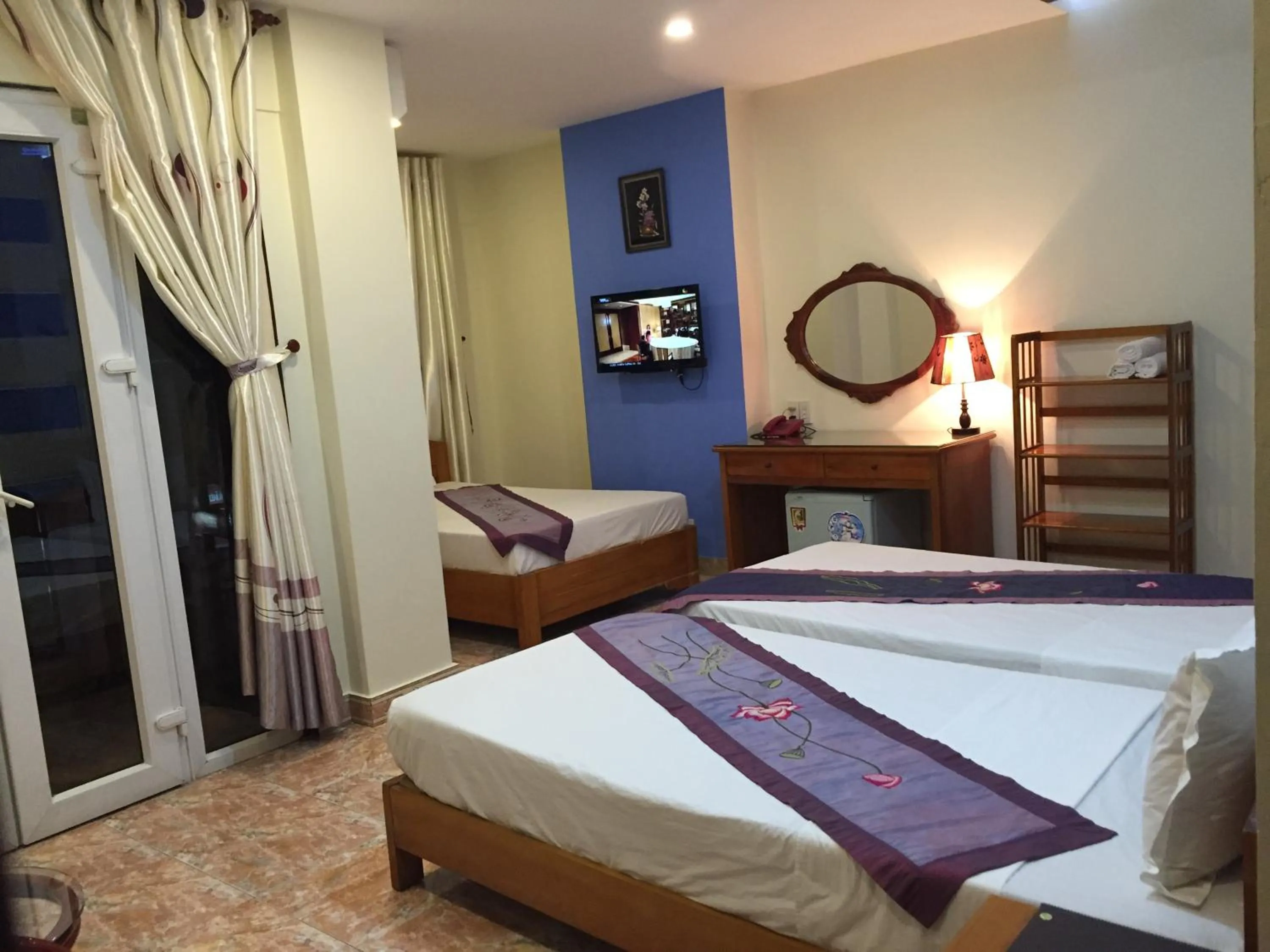 Bed in Sunny B Hotel