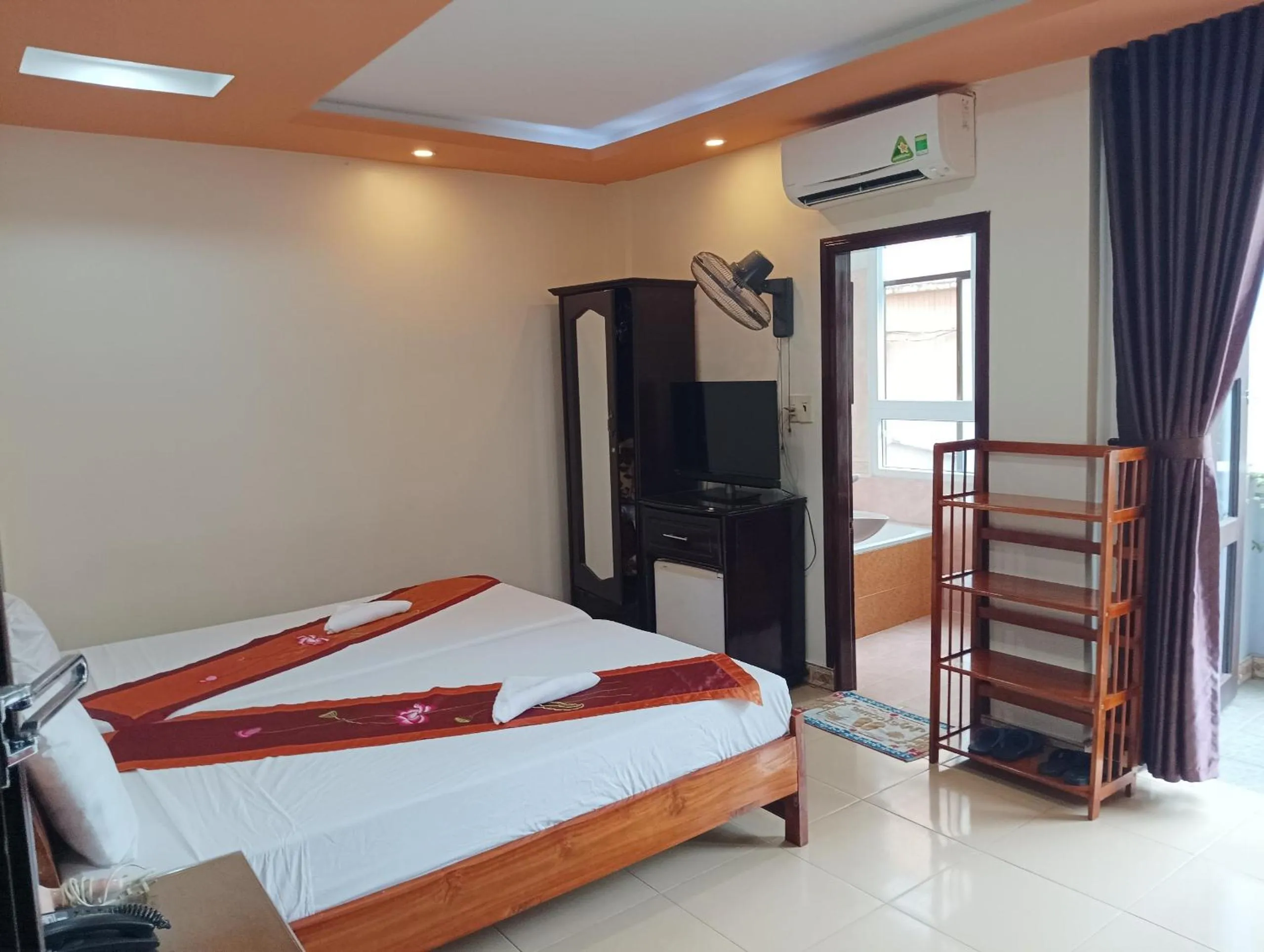 Bed in Sunny B Hotel