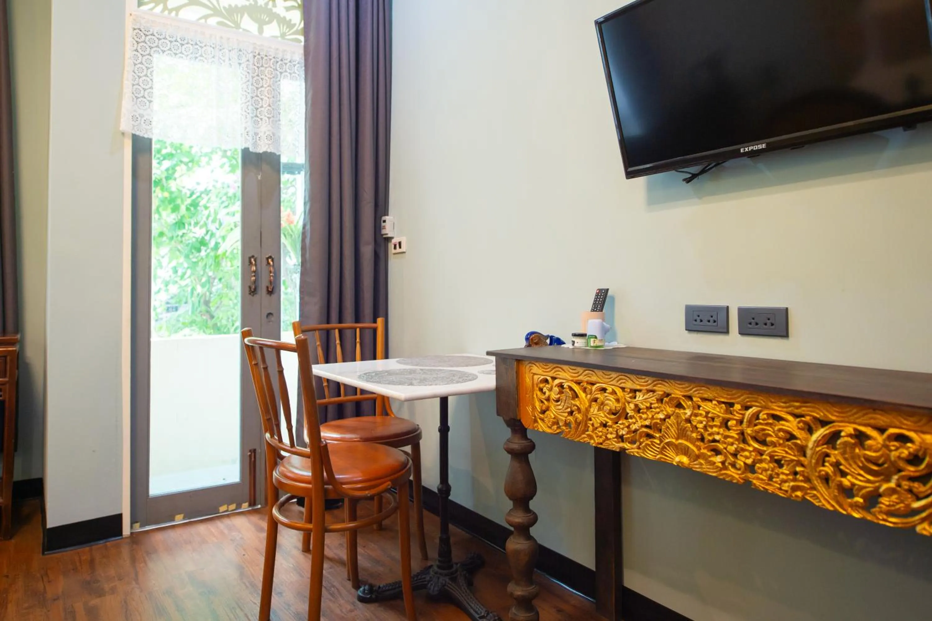 TV and multimedia in The Unforgotten B&B