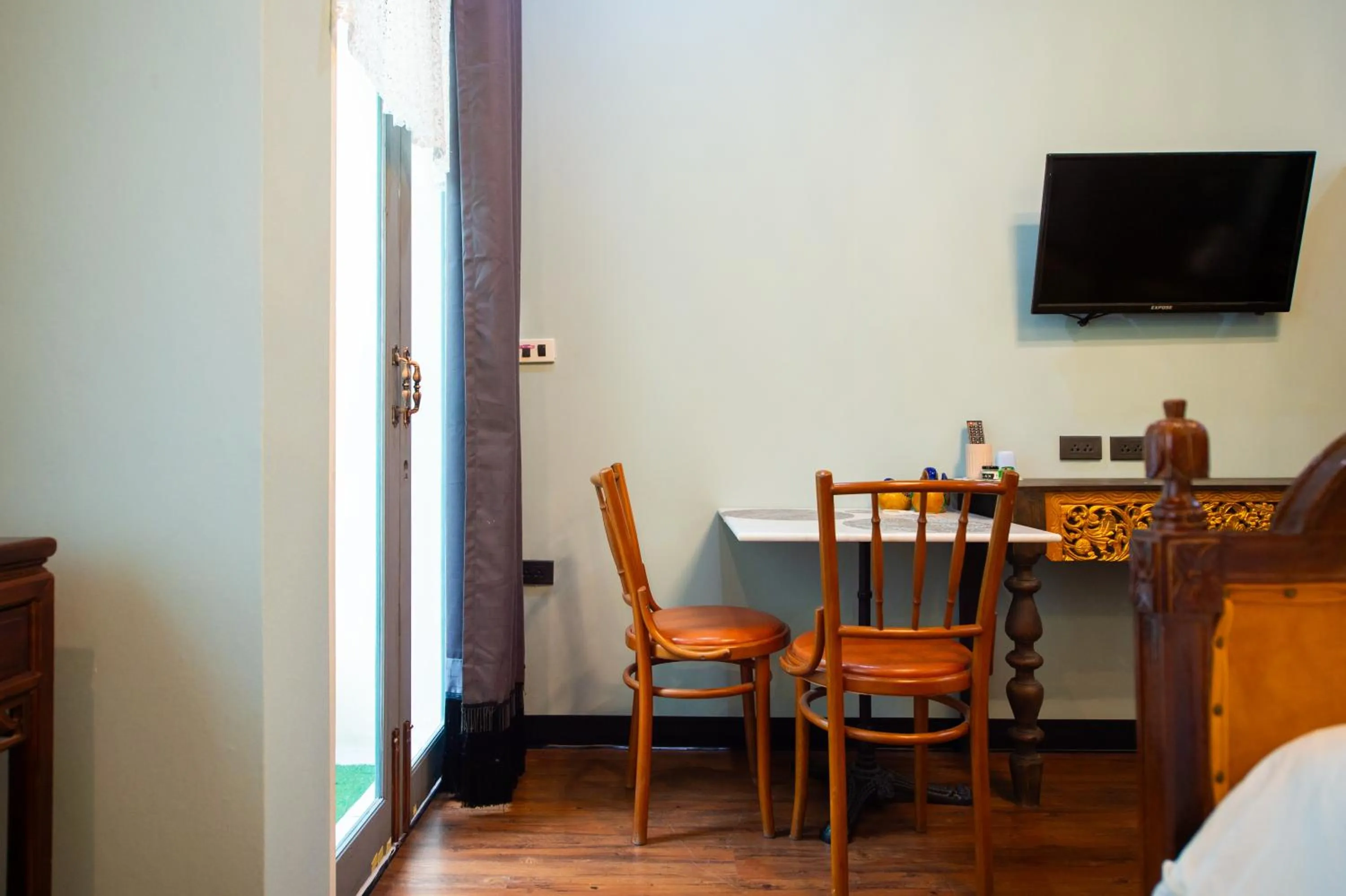 TV and multimedia in The Unforgotten B&B