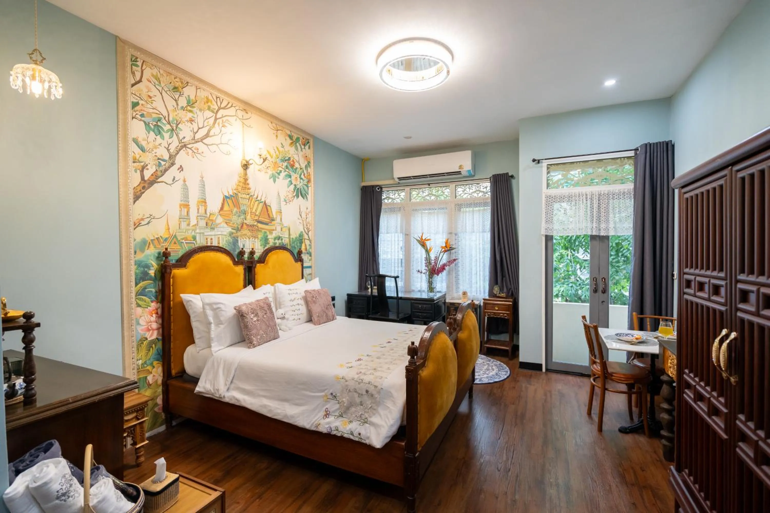 Photo of the whole room, Bed in The Unforgotten B&B