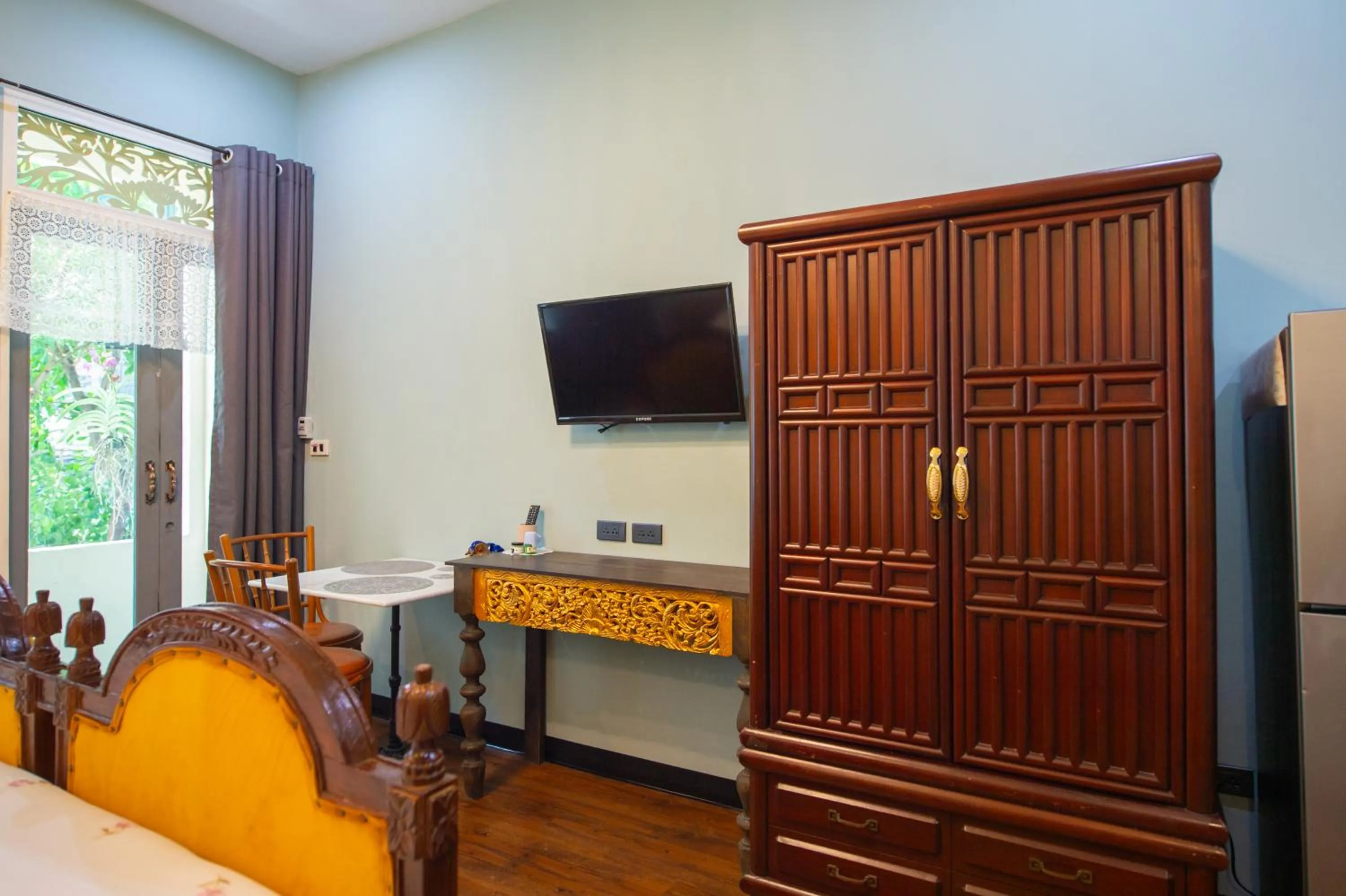 TV and multimedia in The Unforgotten B&B