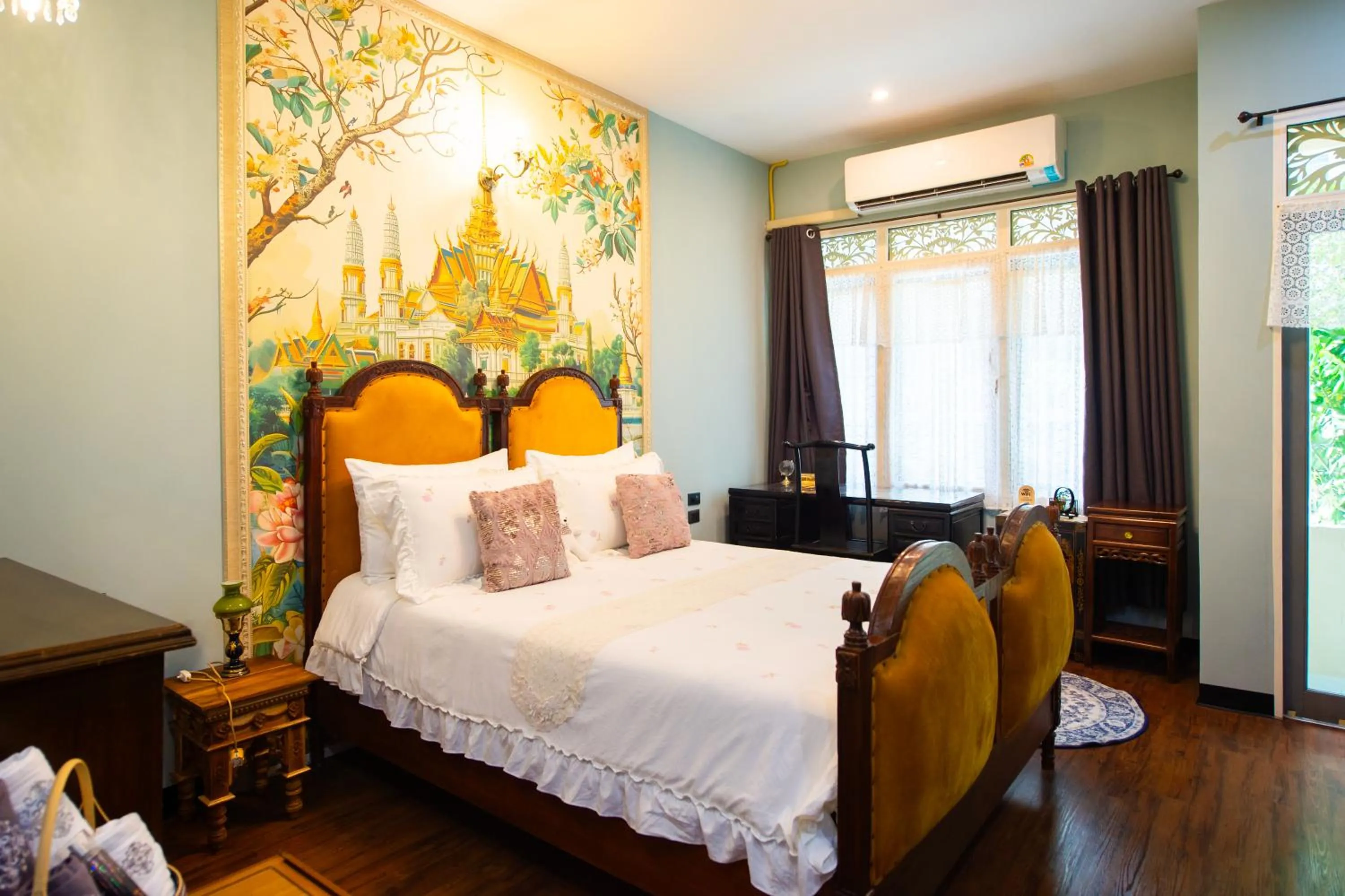 Bedroom, Bed in The Unforgotten B&B