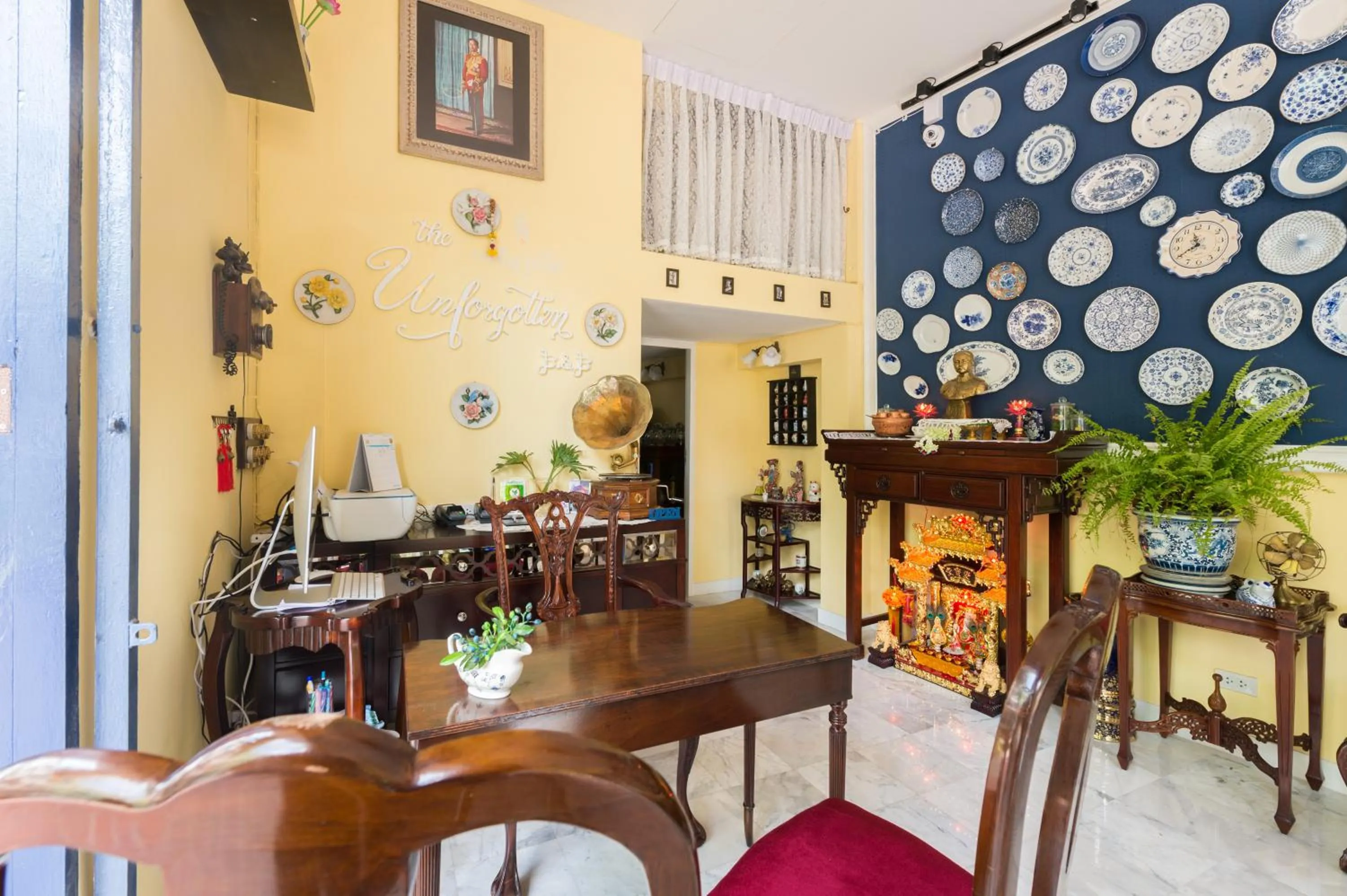 Communal lounge/ TV room in The Unforgotten B&B