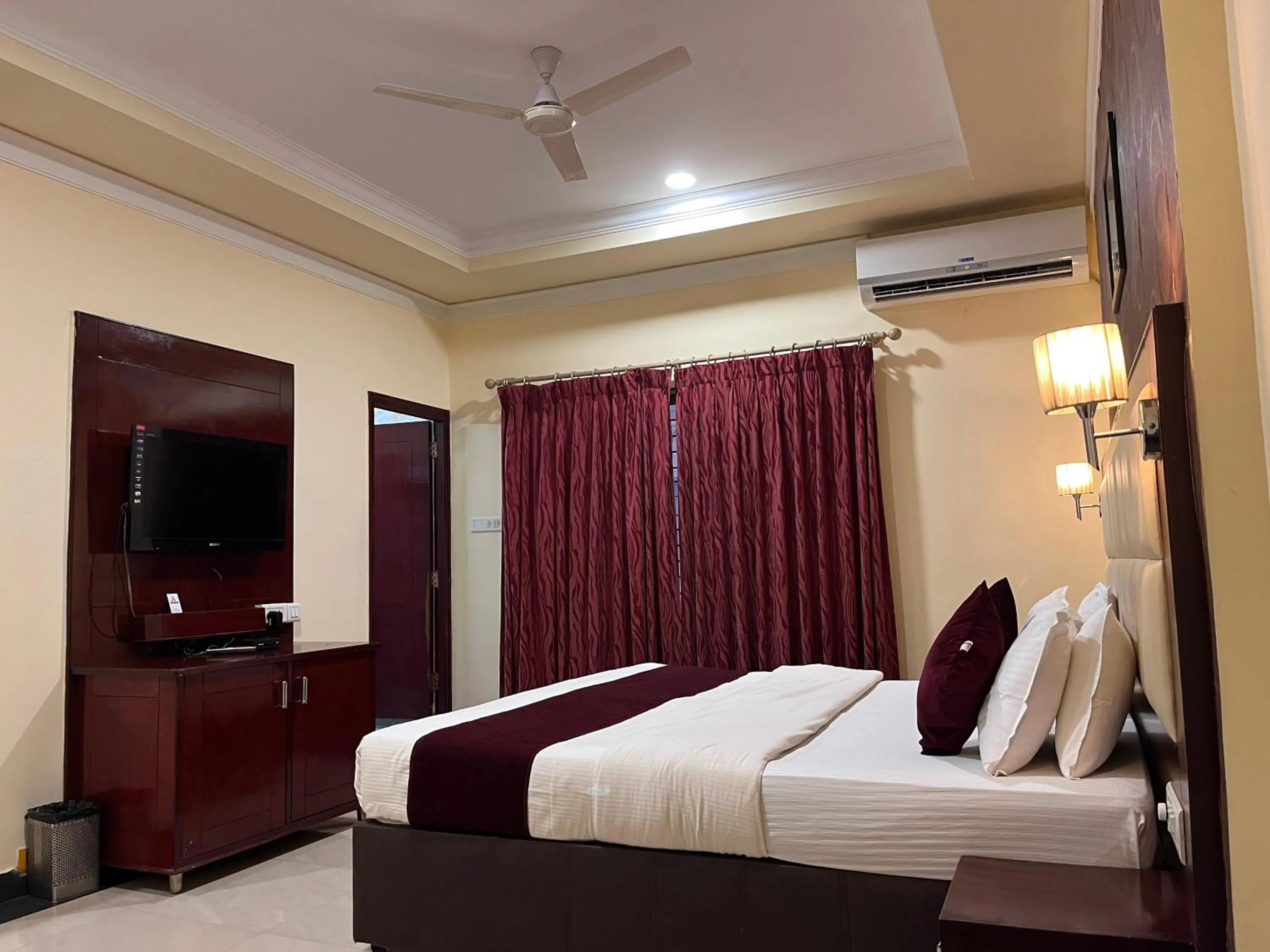 Bed in Ananya Comfortss