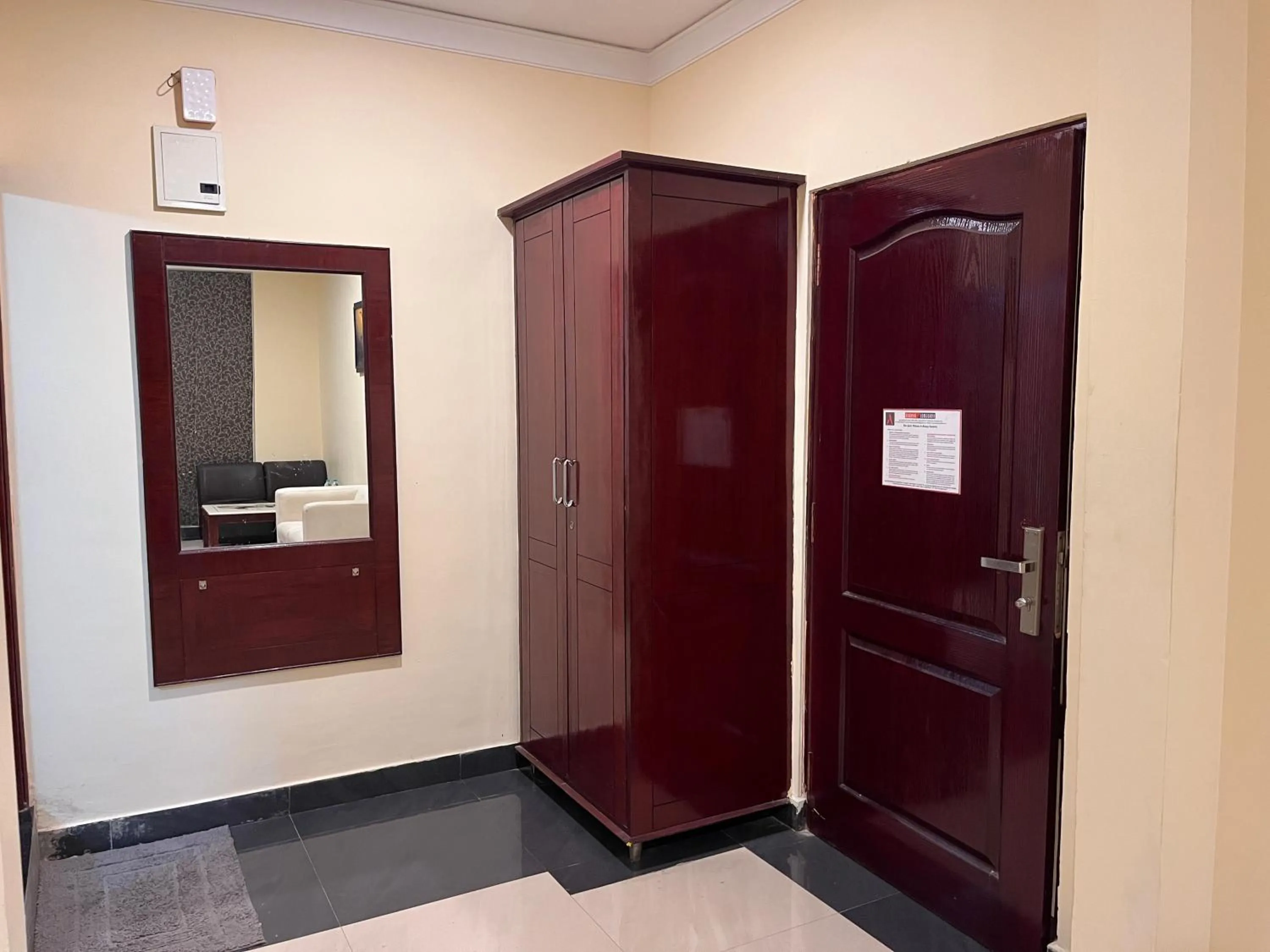 wardrobe in Ananya Comfortss