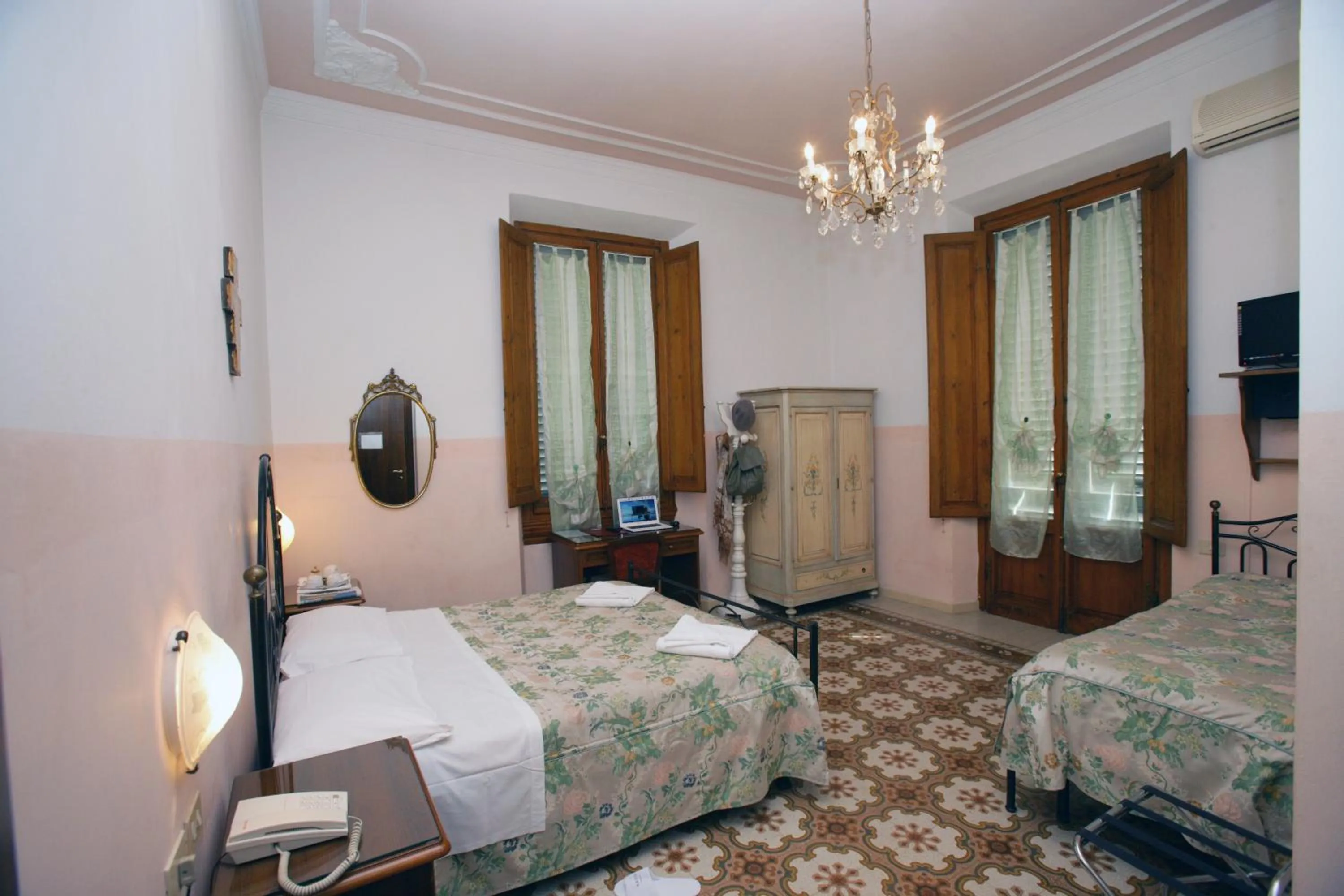 Photo of the whole room, Bed in Hotel Desirèe