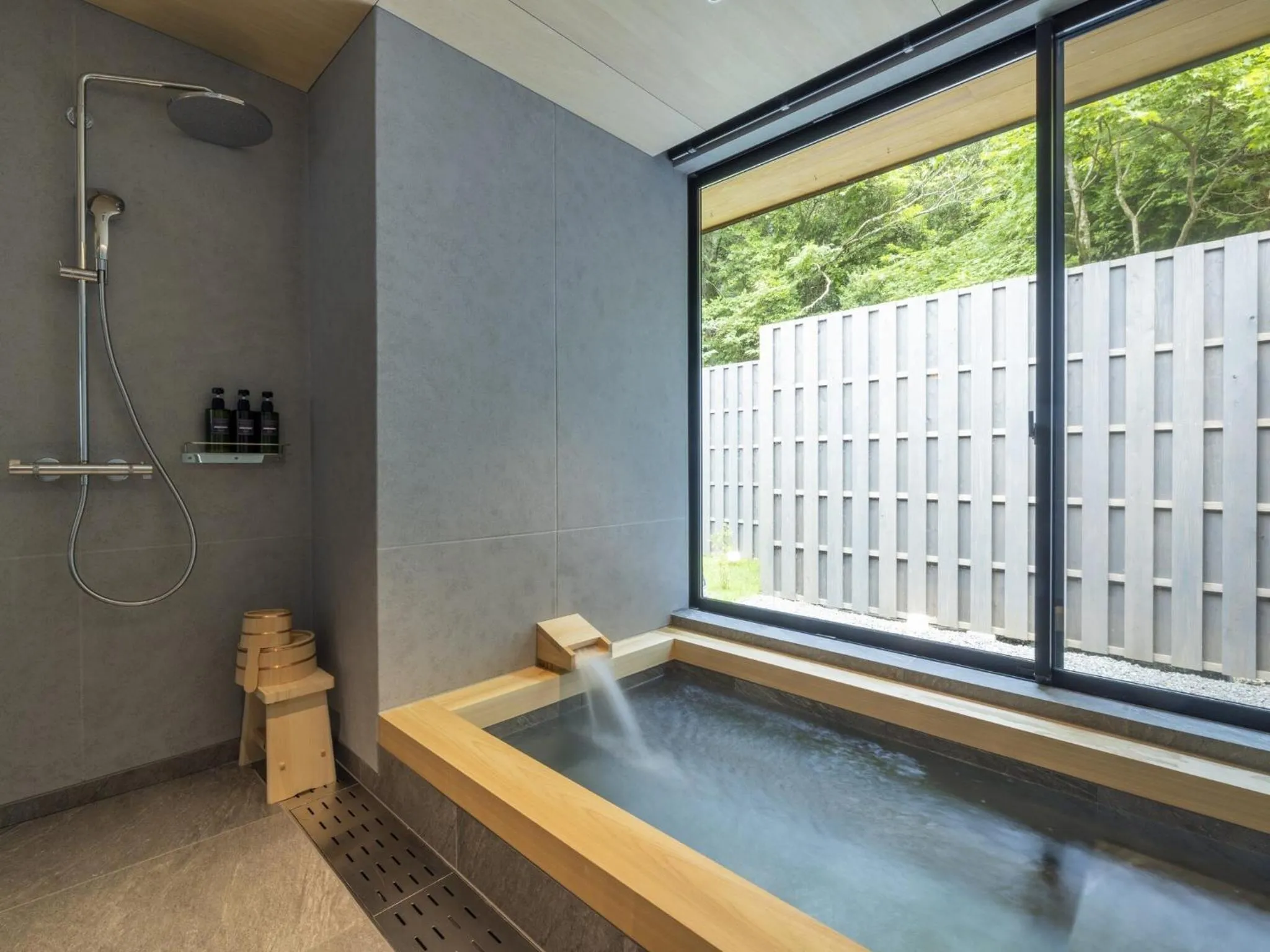 Hot Spring Bath in Hakone Retreat villa 1f
