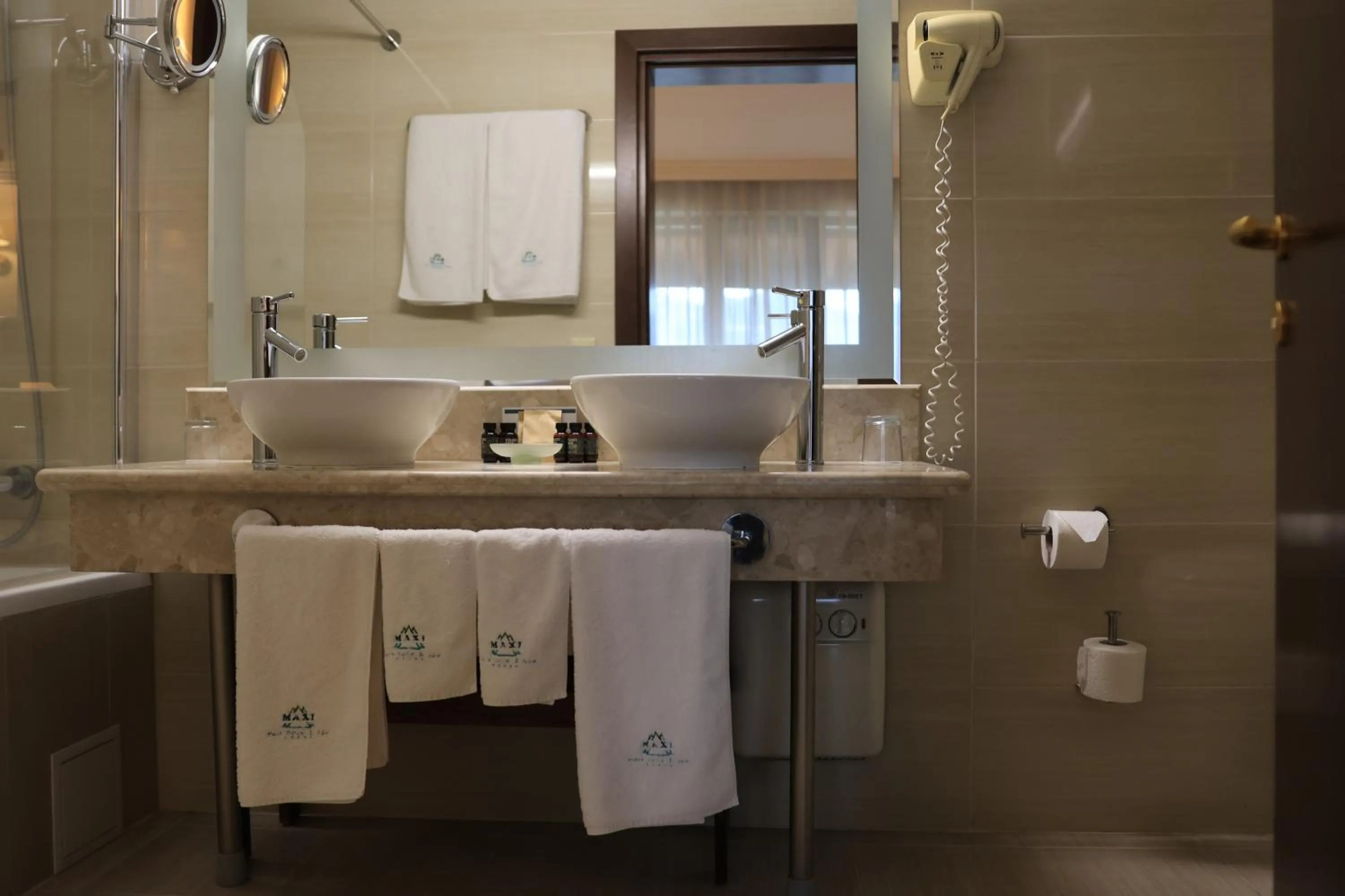 Maxi Park Hotel & Spa