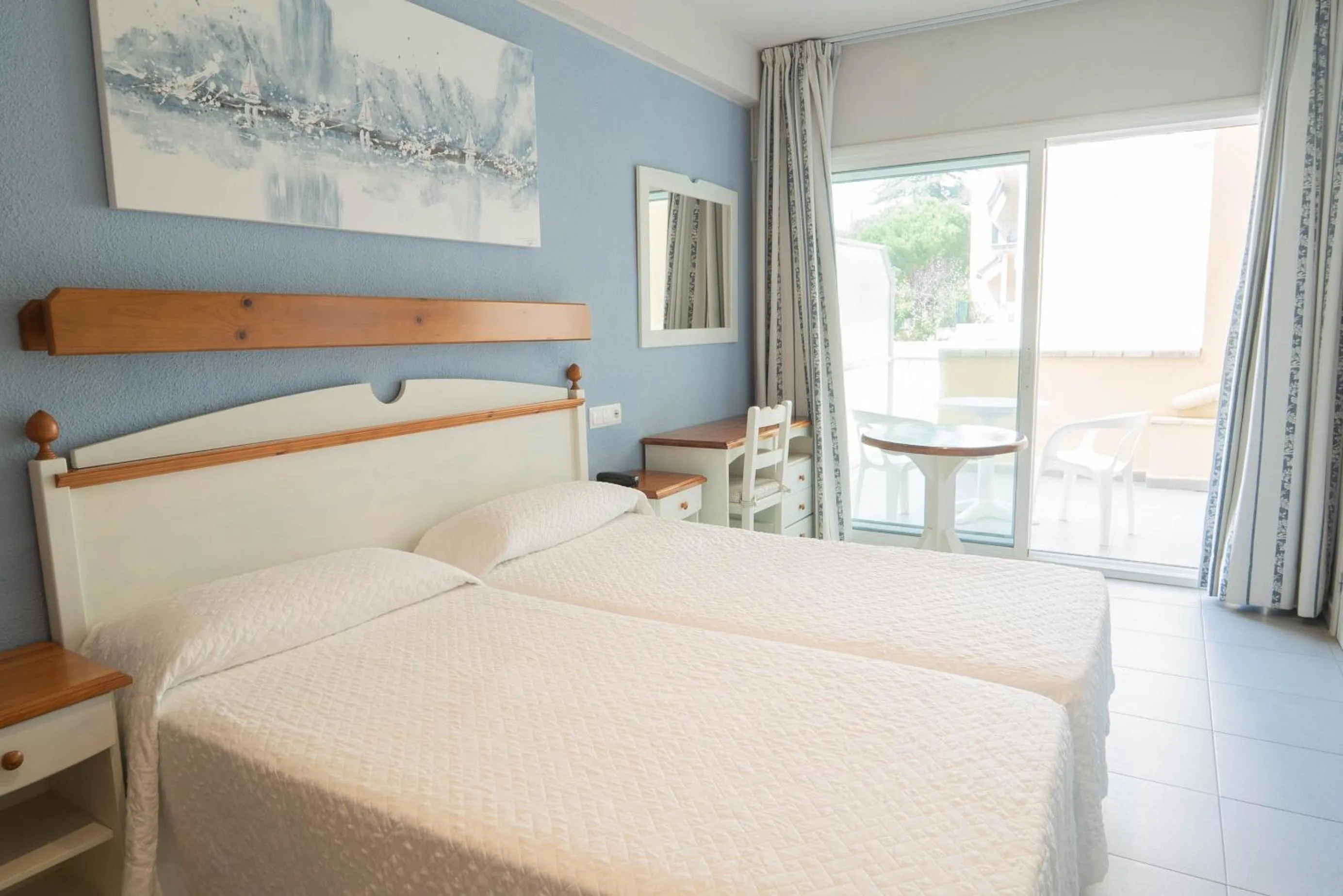 Bedroom, Bed in Hotel S'Agoita