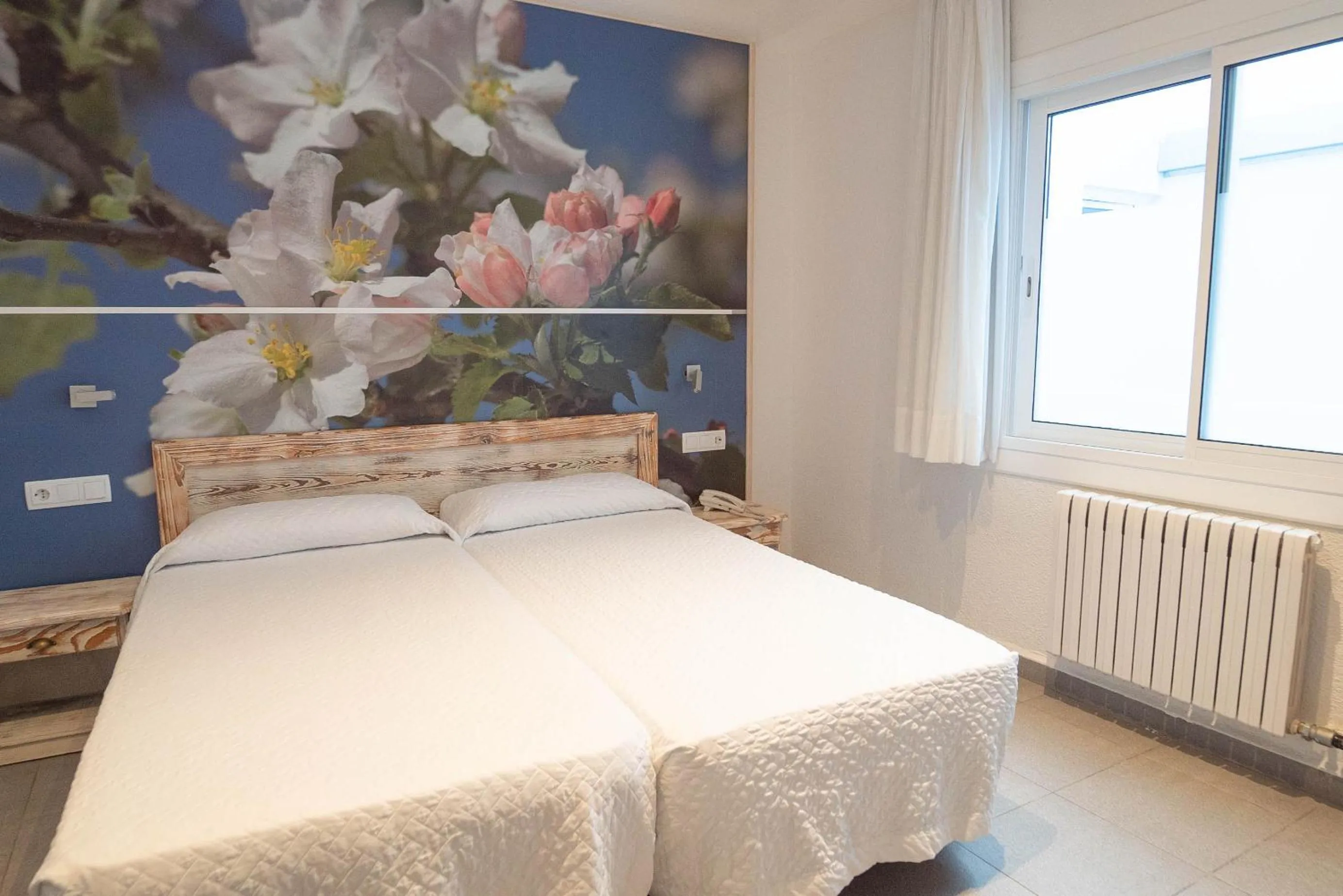 Bedroom, Bed in Hotel S'Agoita