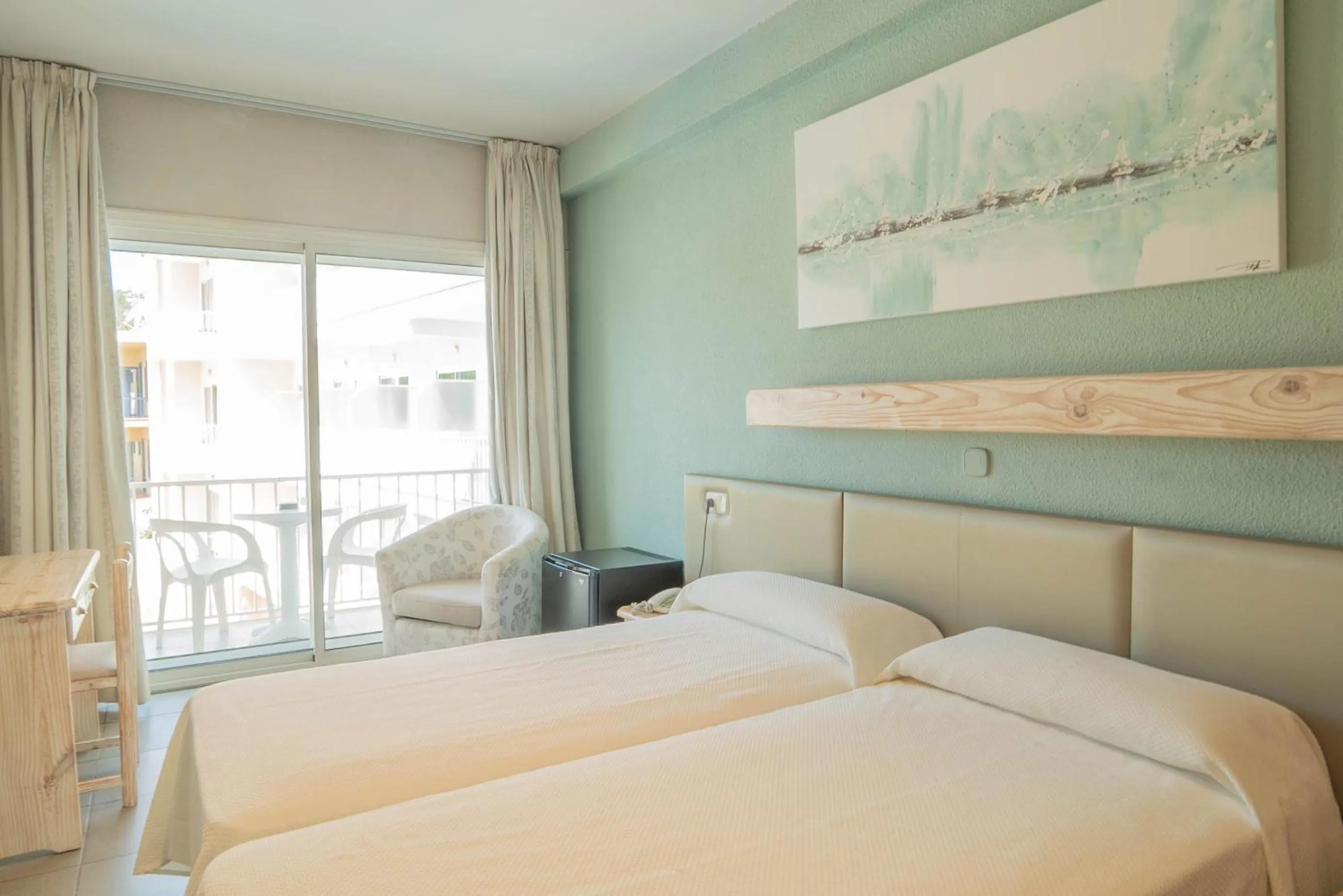 Bedroom, Bed in Hotel S'Agoita