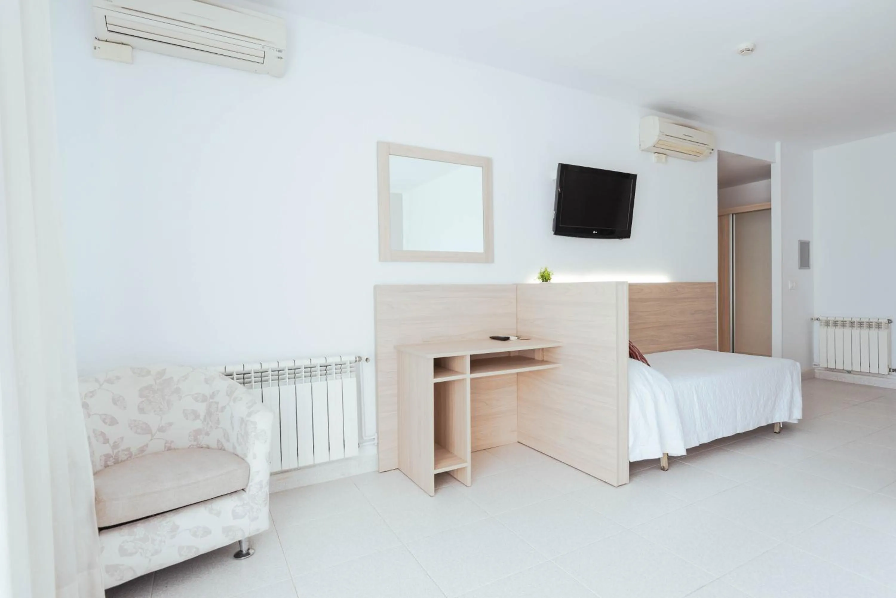 Bed in Hotel S'Agoita