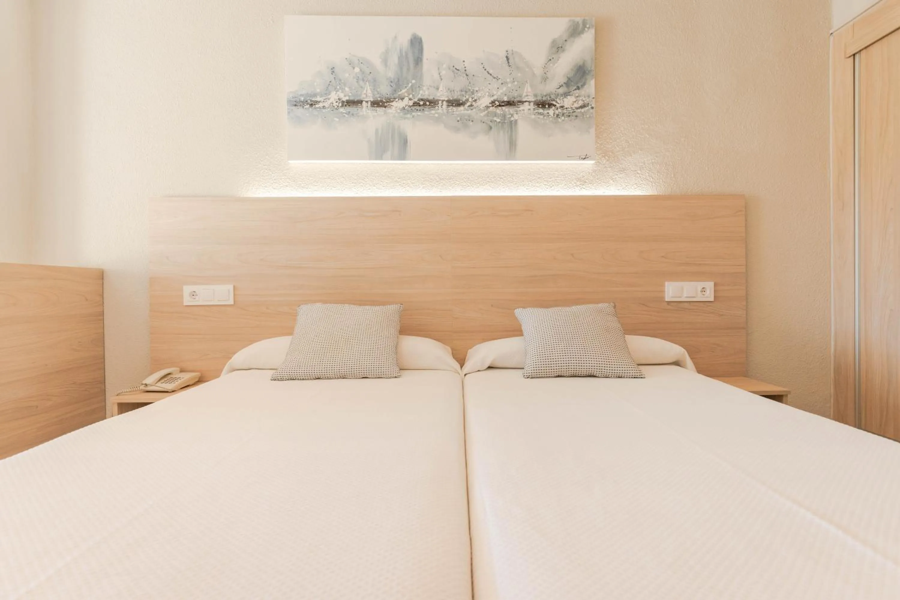 Bed in Hotel S'Agoita