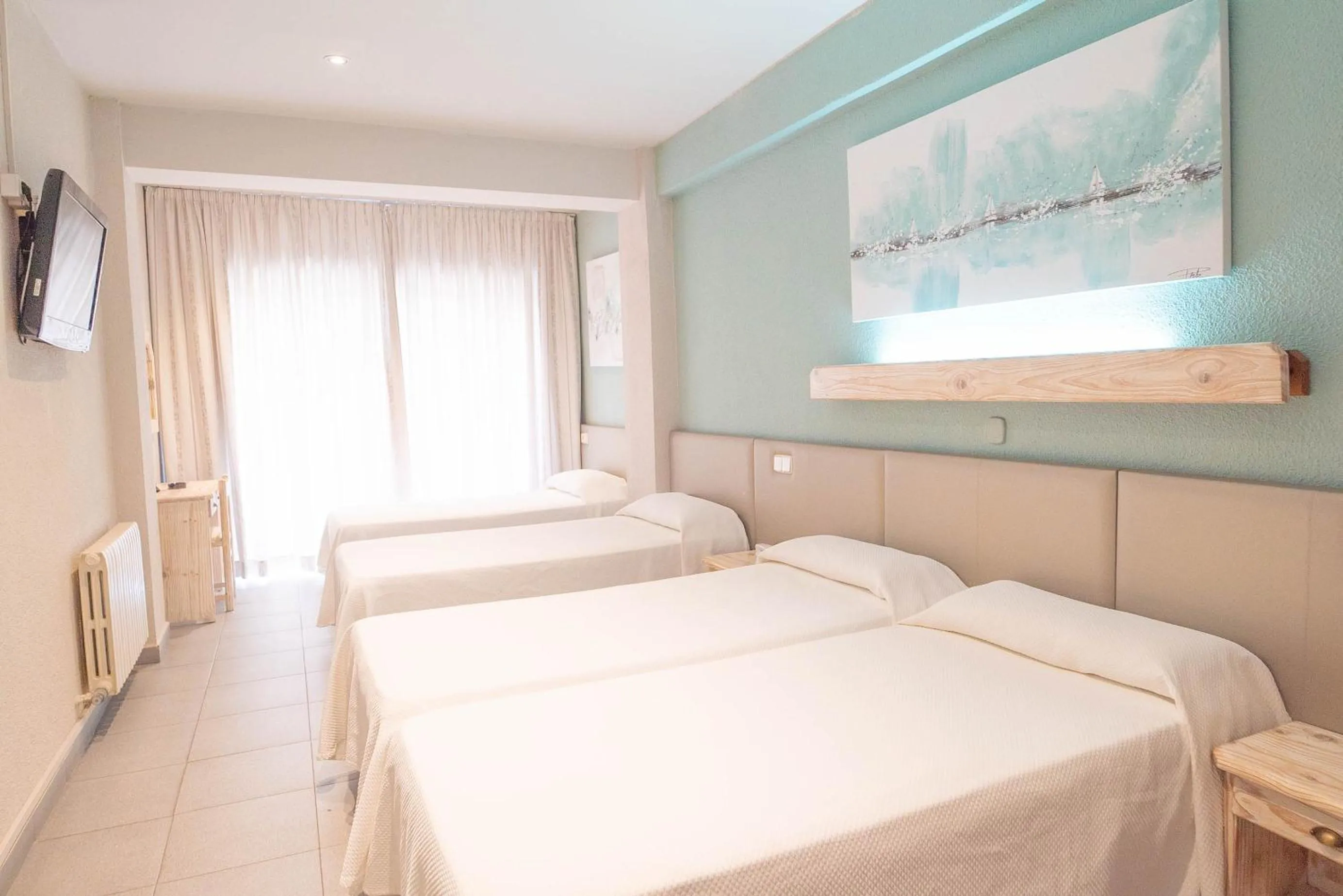 Bedroom, Bed in Hotel S'Agoita