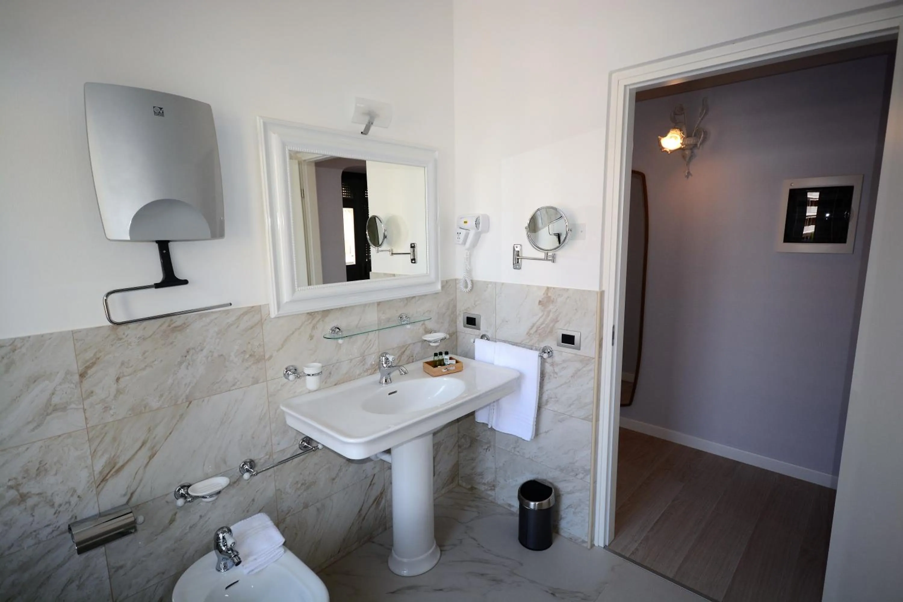 Bathroom in Les 7 Suites Erica