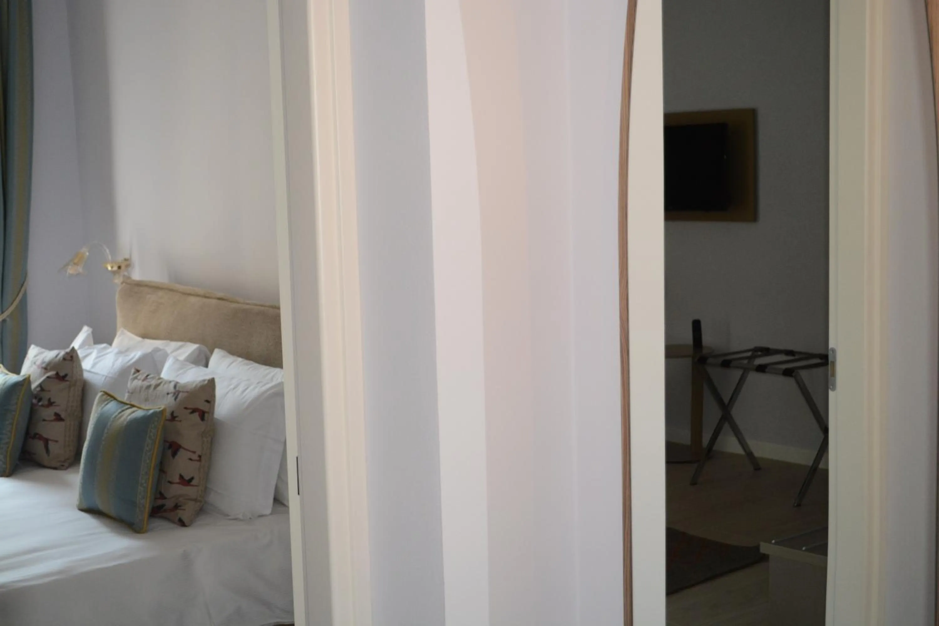 Bed in Les 7 Suites Erica