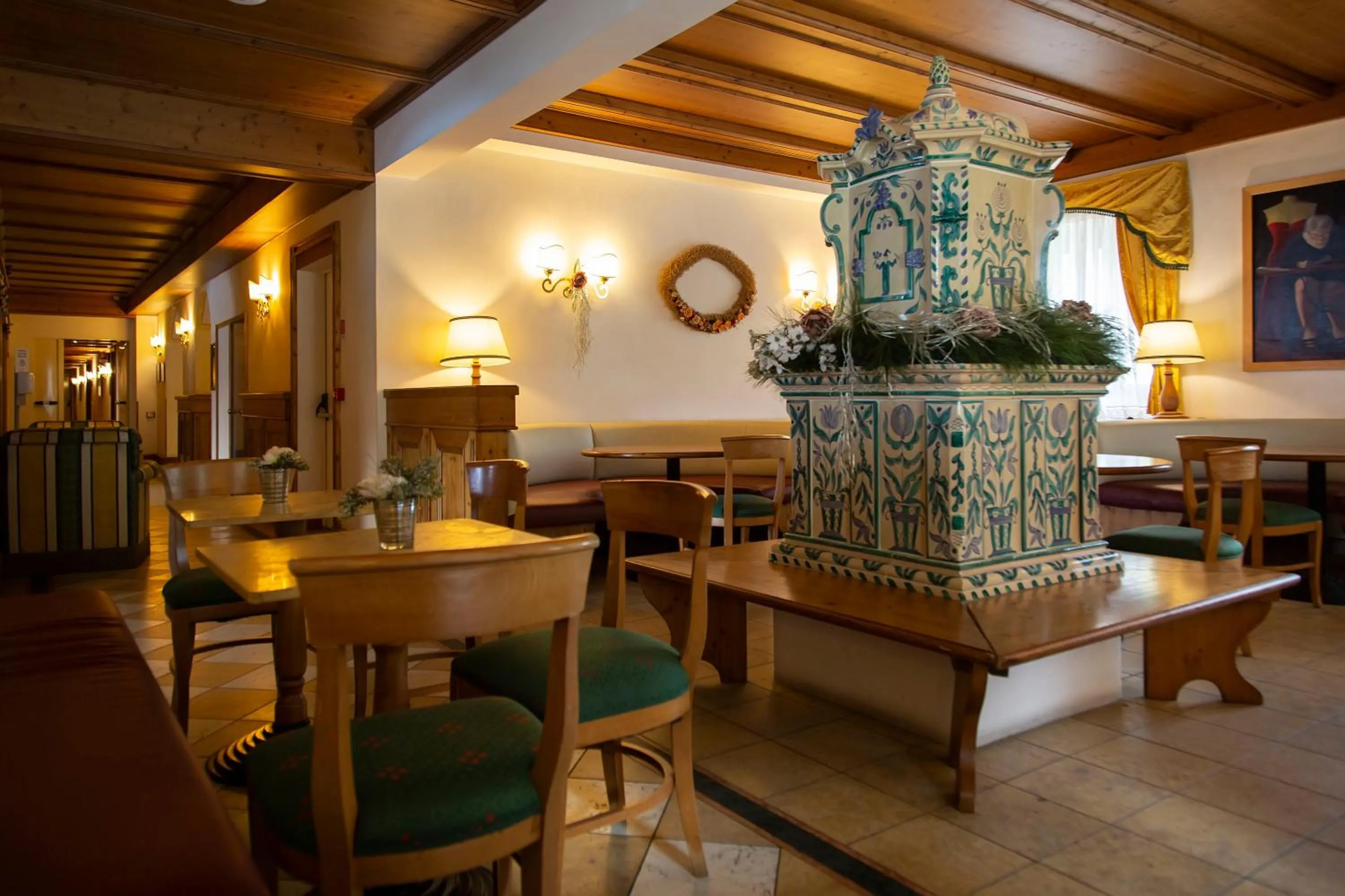 Lounge or bar in Grand Hotel Misurina