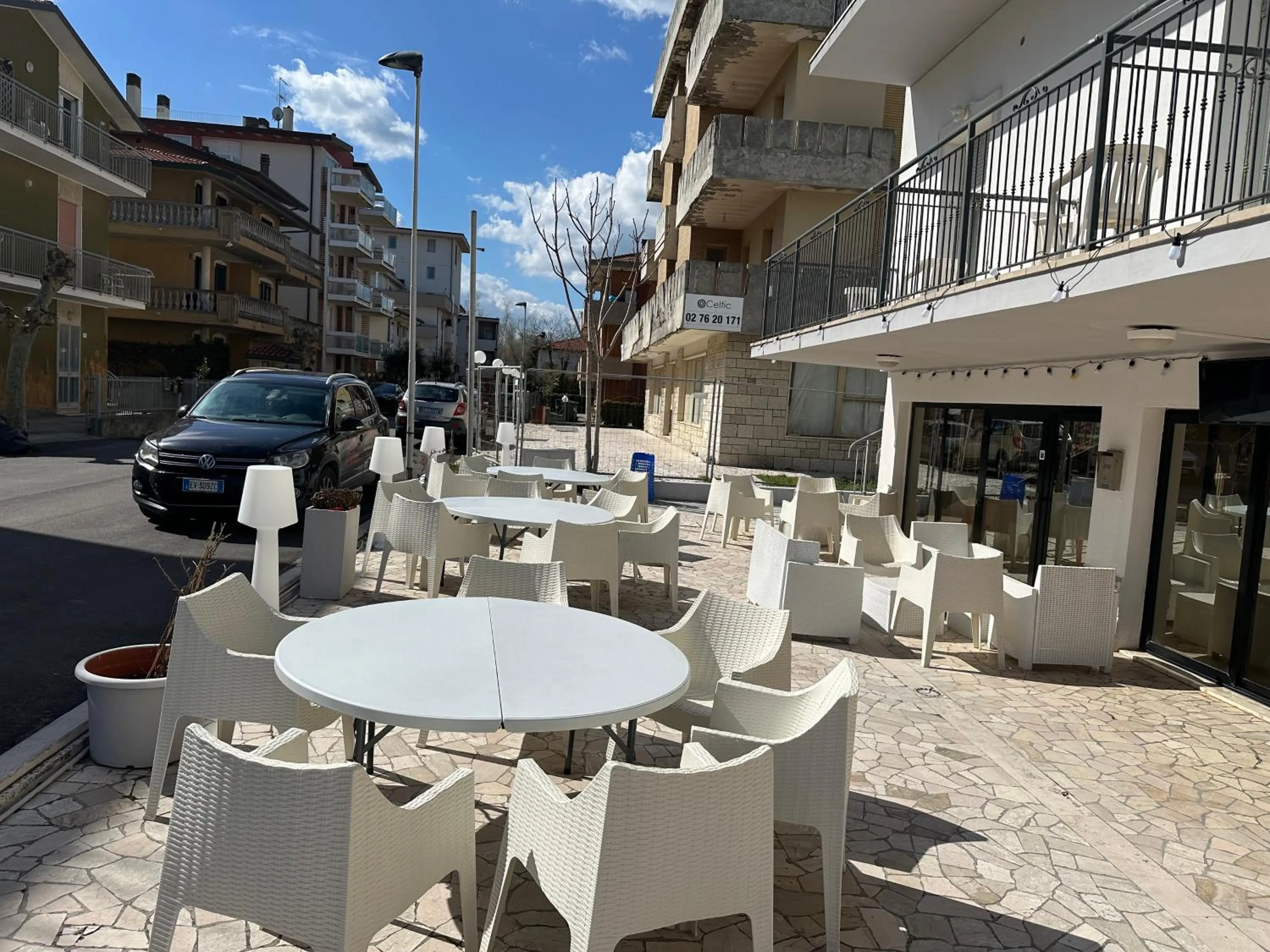 Day in Hotel Alcazar