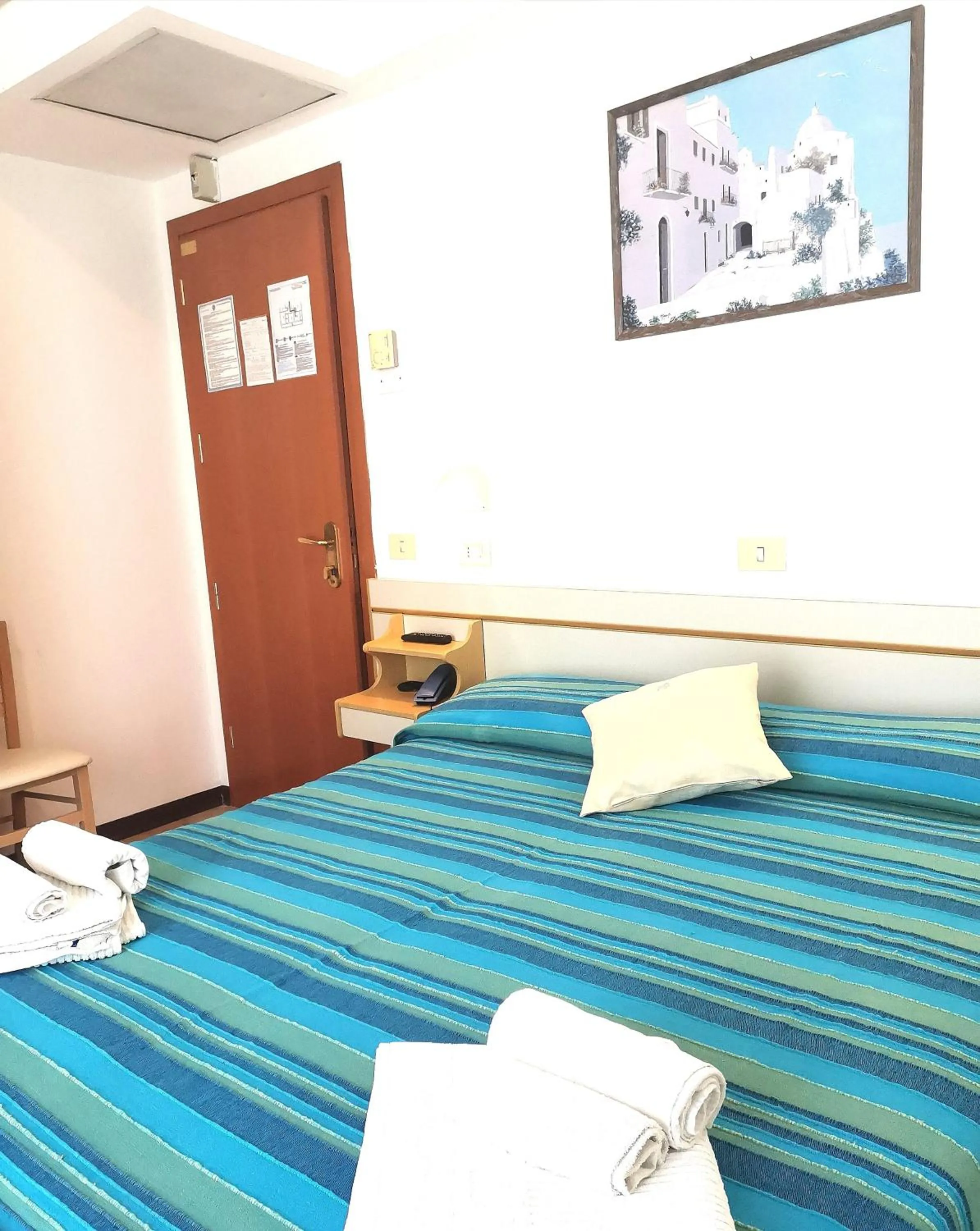 Bedroom, Bed in Hotel Alcazar