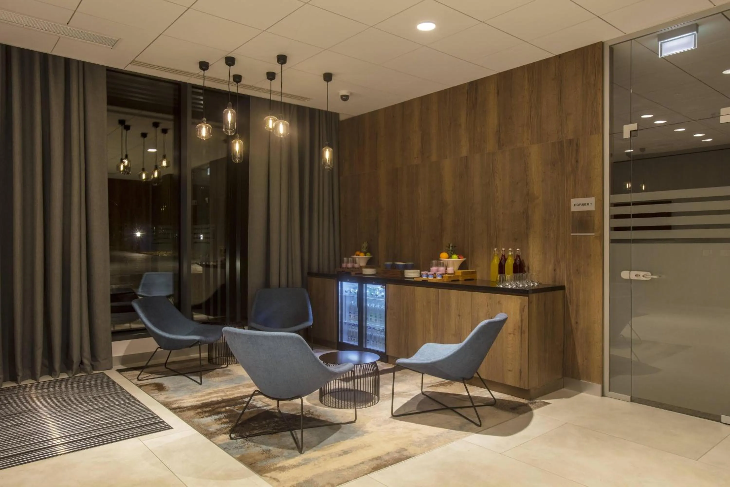 Meeting/conference room in Courtyard by Marriott Edinburgh West