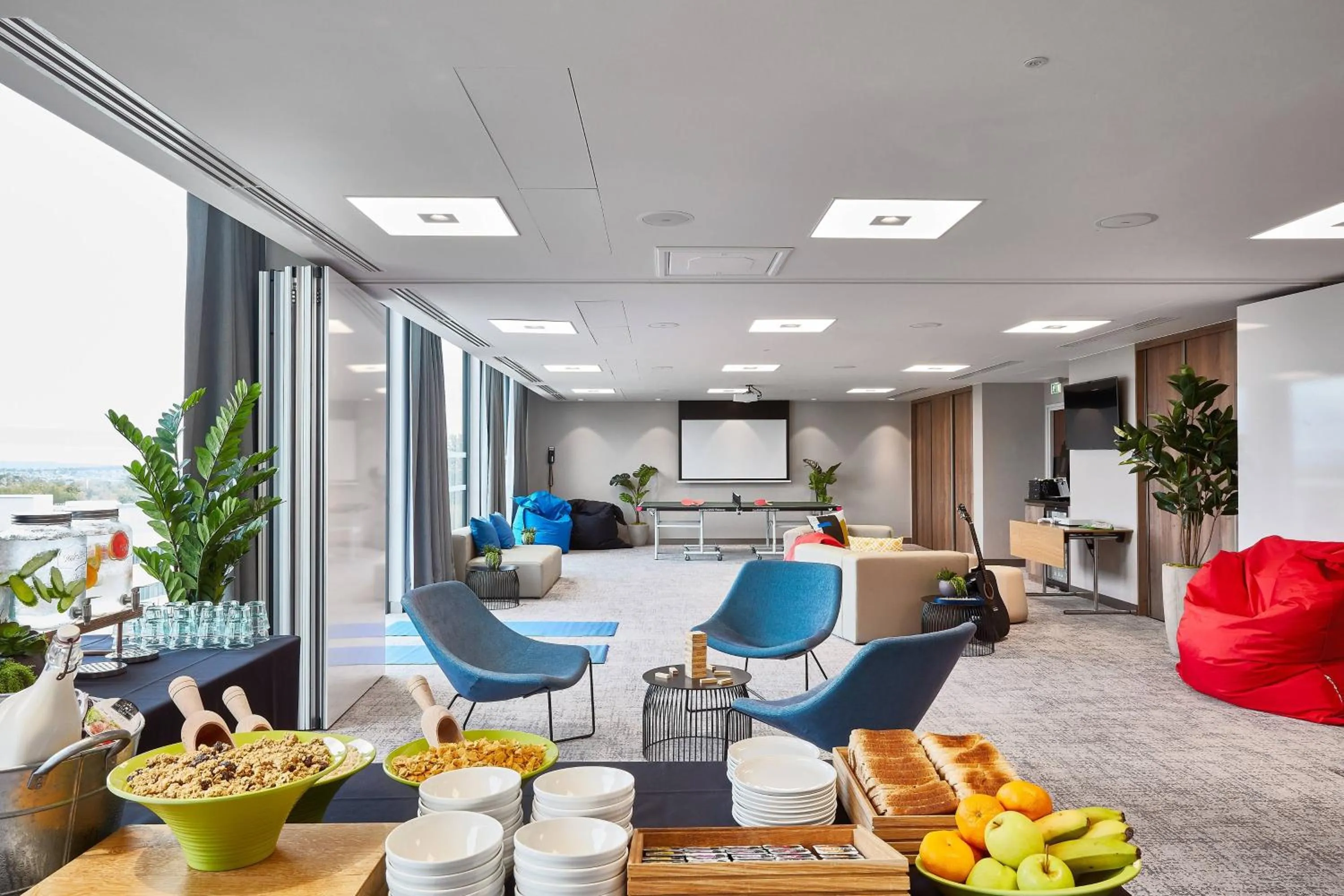 Meeting/conference room in Courtyard by Marriott Edinburgh West