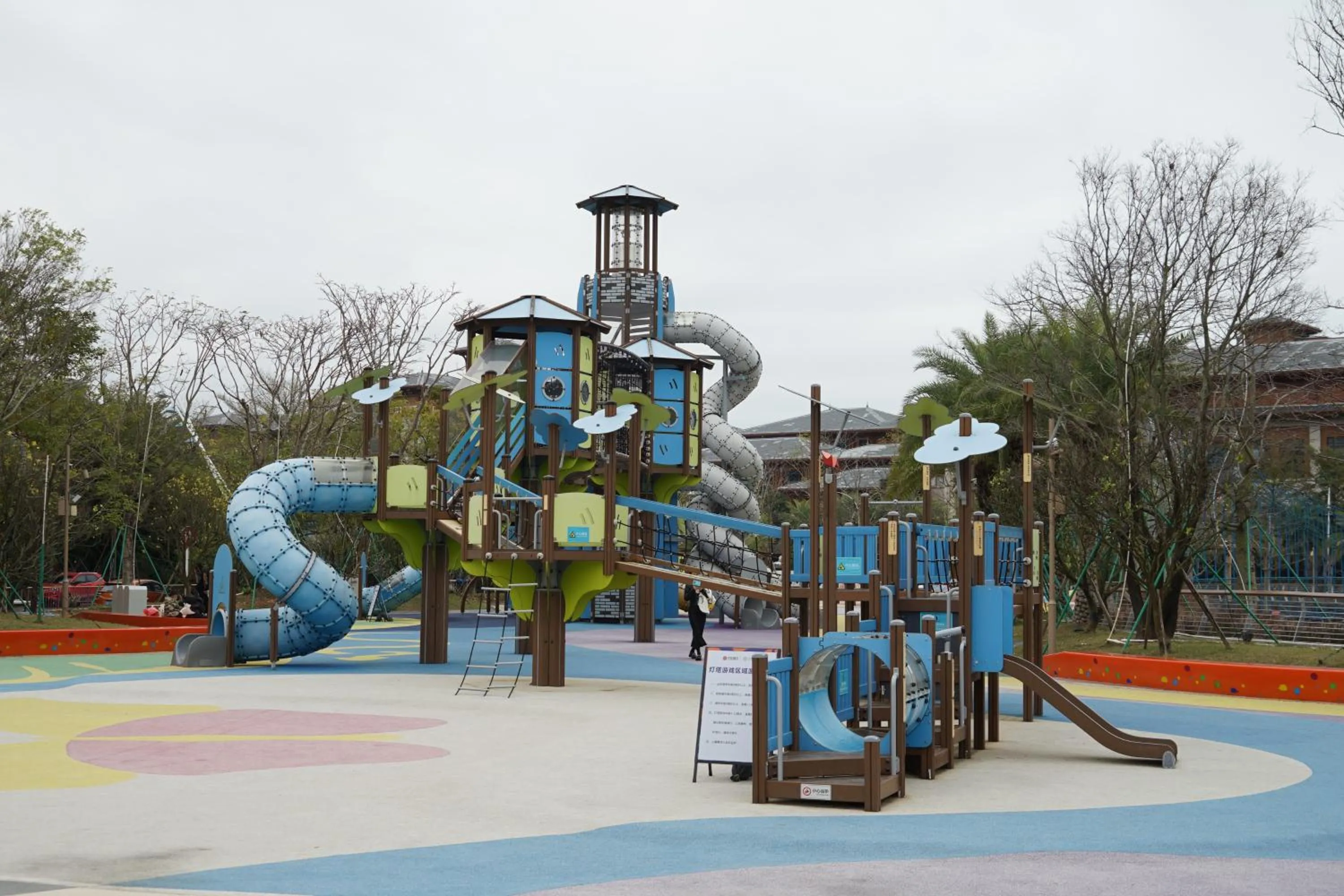 Children play ground in Shenzhen Marriott Hotel Golden Bay