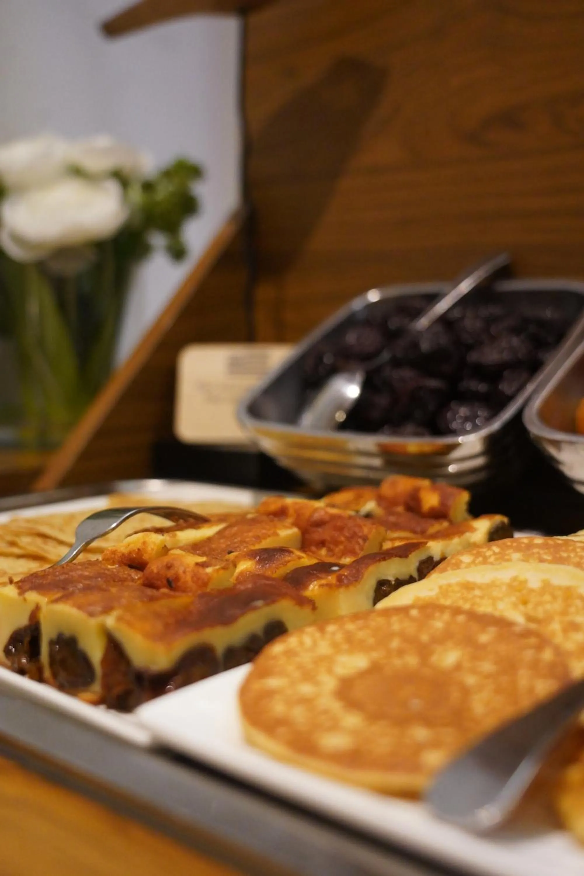 Breakfast in Best Western Auray le Loch