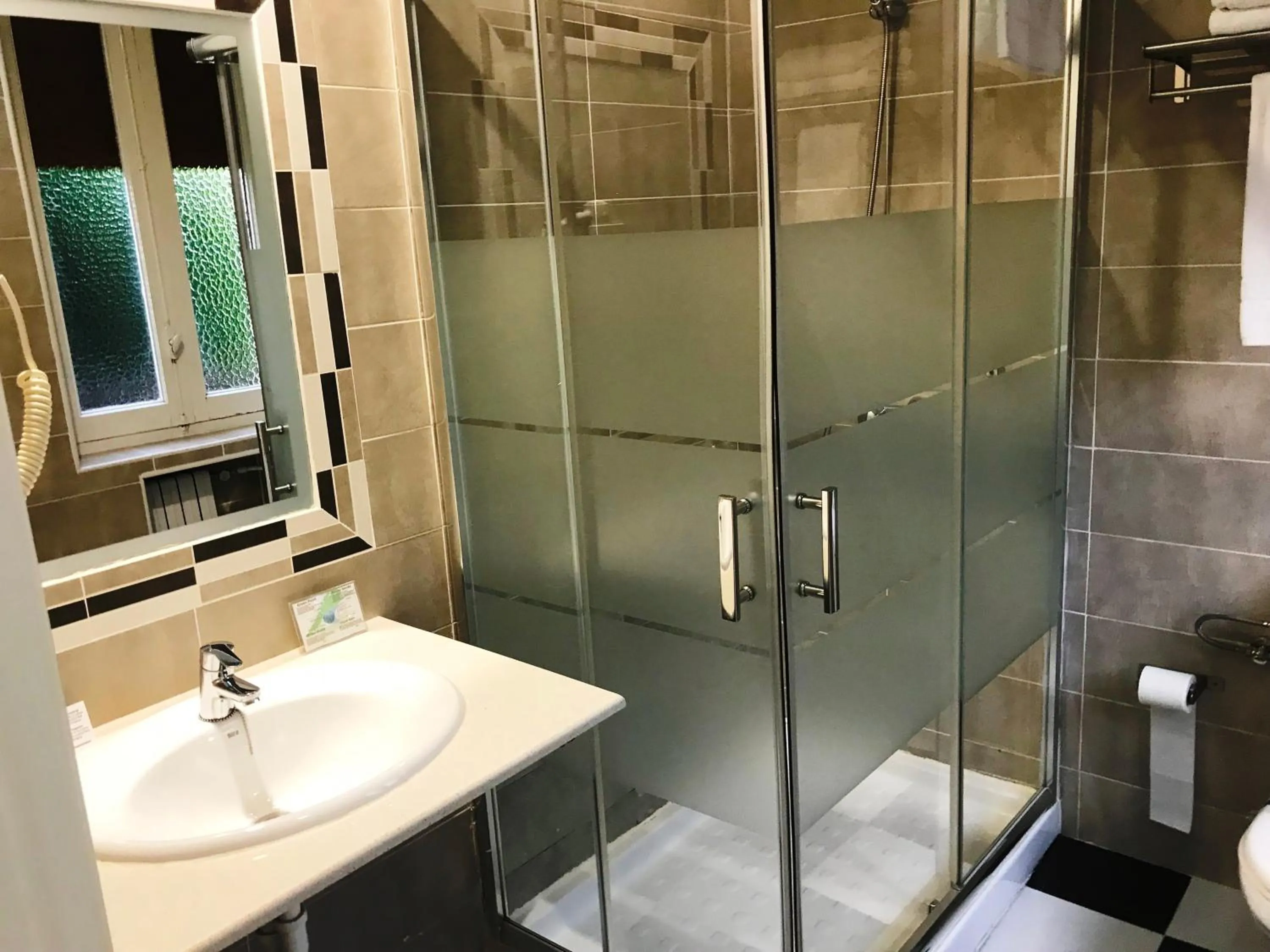 Bathroom in Hotel Neguri