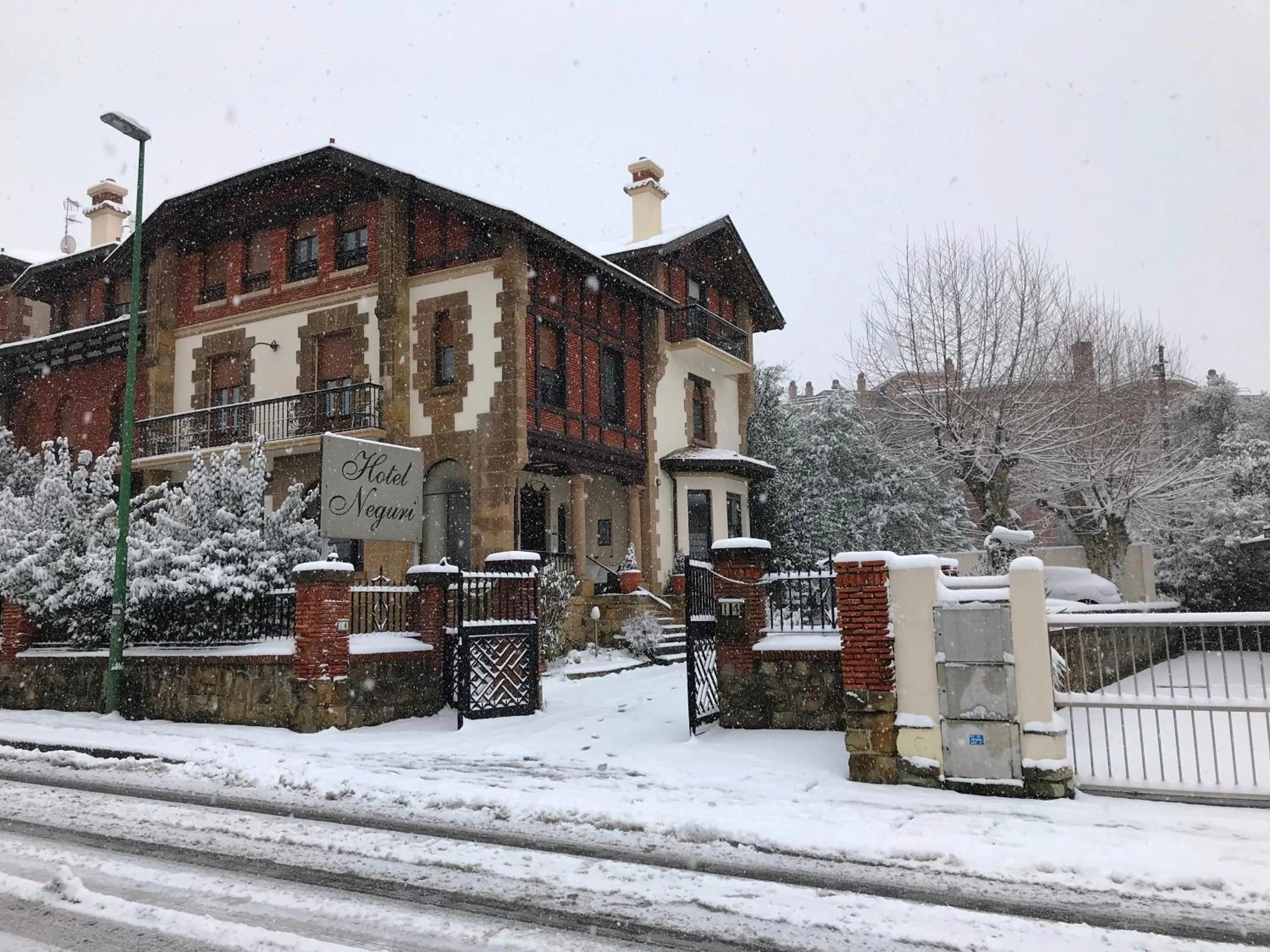 Property building in Hotel Neguri