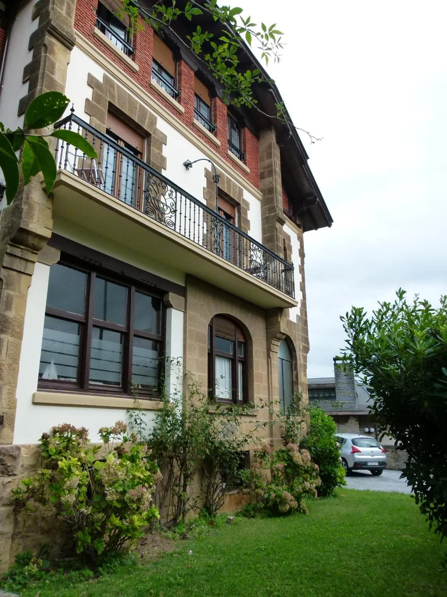 Property building in Hotel Neguri